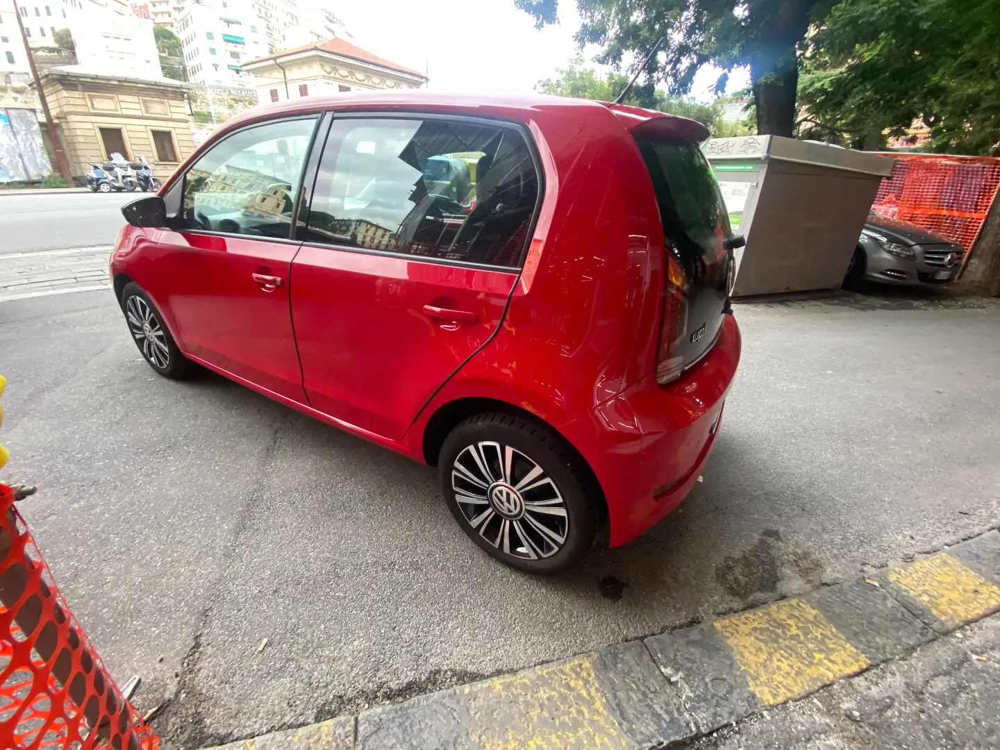 Volkswagen up! UP 5p 2017 5p 1.0 High 75cv Rosso - 2
