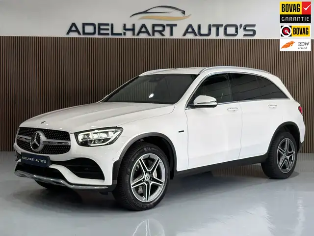 Mercedes-Benz GLC 300 300e 4MATIC Business Solution AMG / Sterren hemel