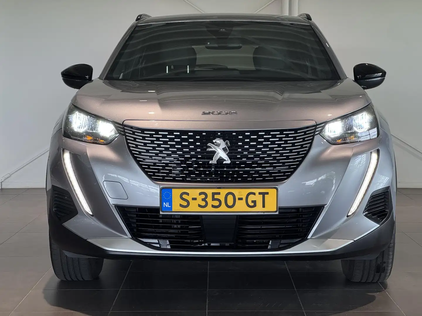 Peugeot e-2008 EV Allure Pack 50 kWh | Camera | Adaptive Cruise c Grau - 2