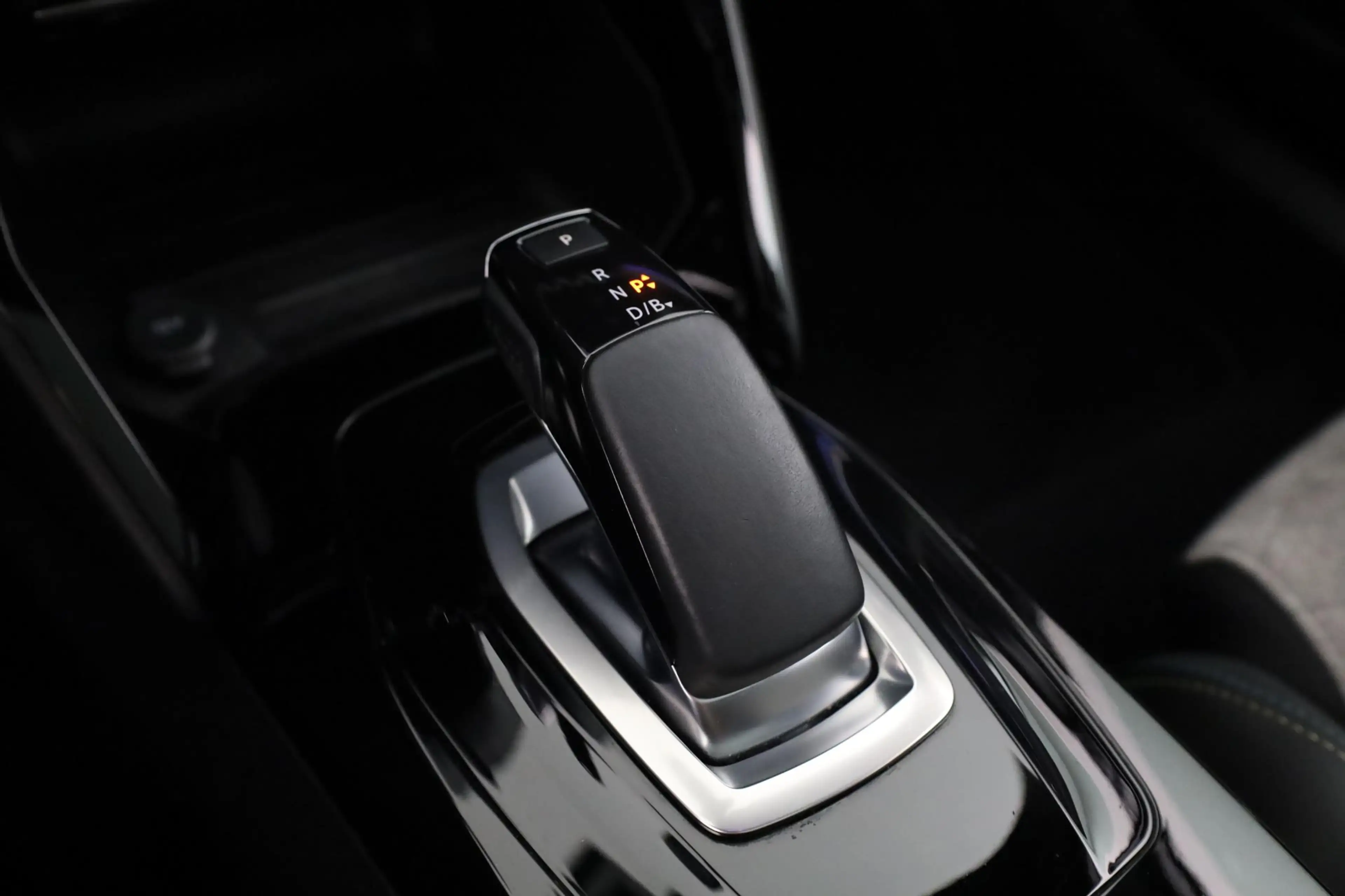 Peugeot e-2008 EV GT Pack 50 kWh | Panoramadak | Stoelverwarming — photo 13