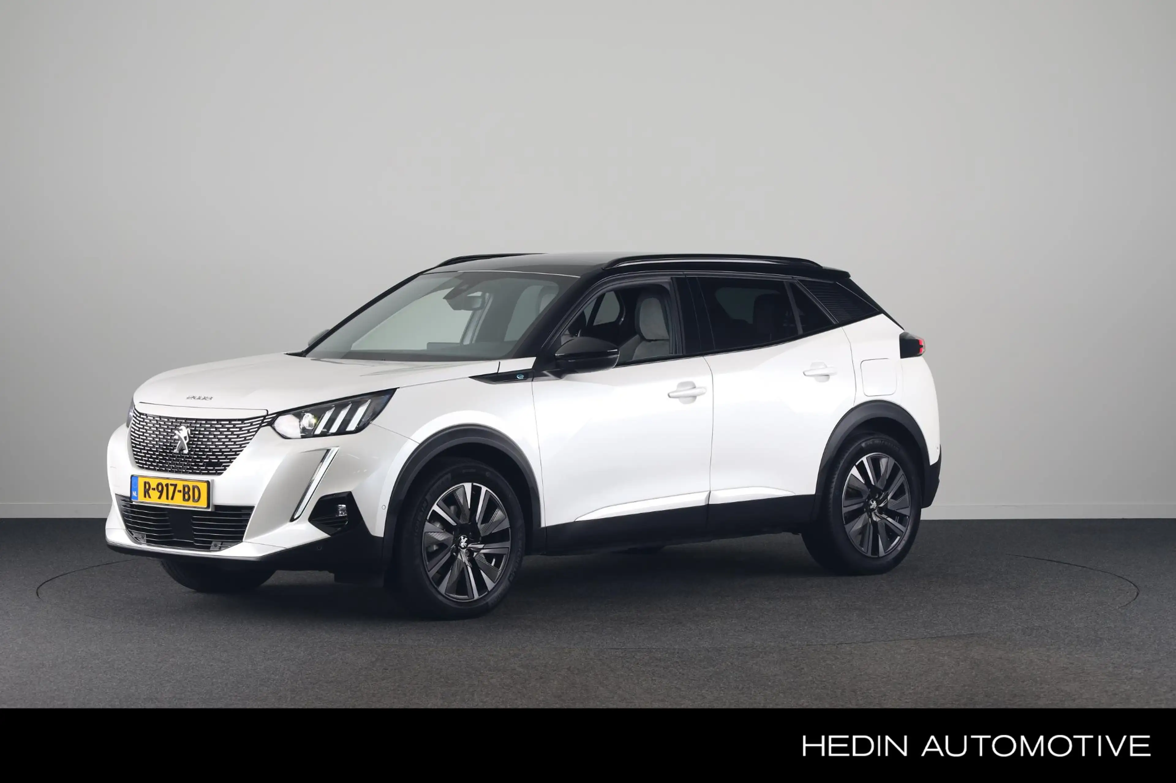 Peugeot e-2008 EV GT Pack 50 kWh | Panoramadak | Stoelverwarming