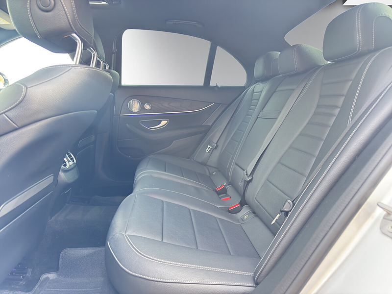 Mercedes-Benz E 400 4MATIC Aut. — photo 10