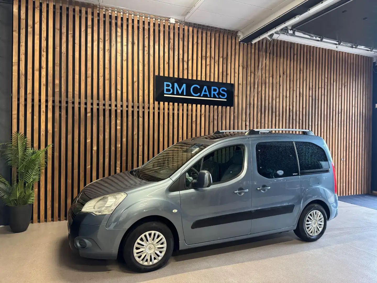 Citroen Berlingo 1.6 VTi Multispace 120 XTR Airco, Trekhaak Gris - 1