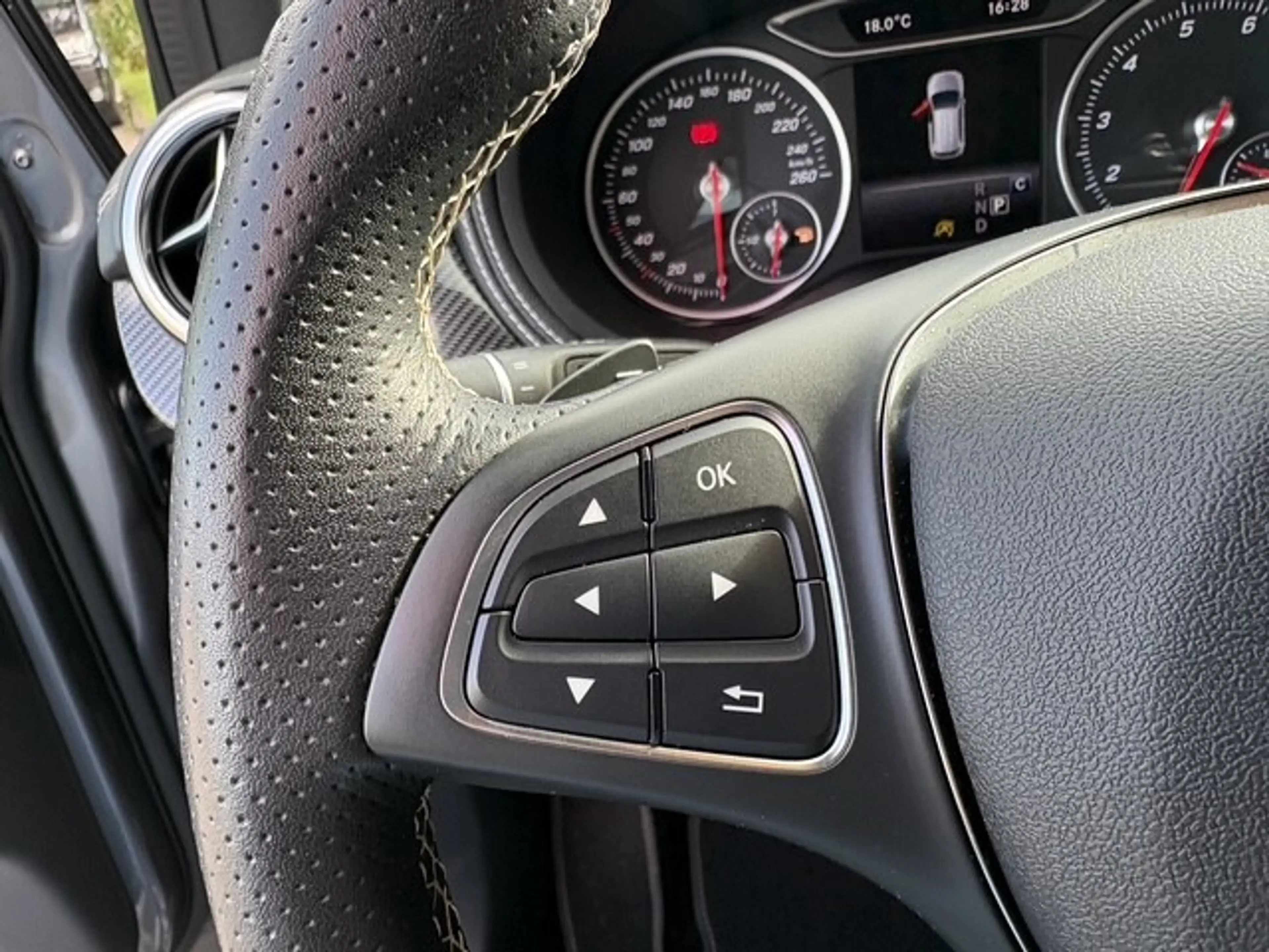 Mercedes-Benz B 200 Prestige | Navi Camera | Cruise | 32.675 km Dealer — photo 17