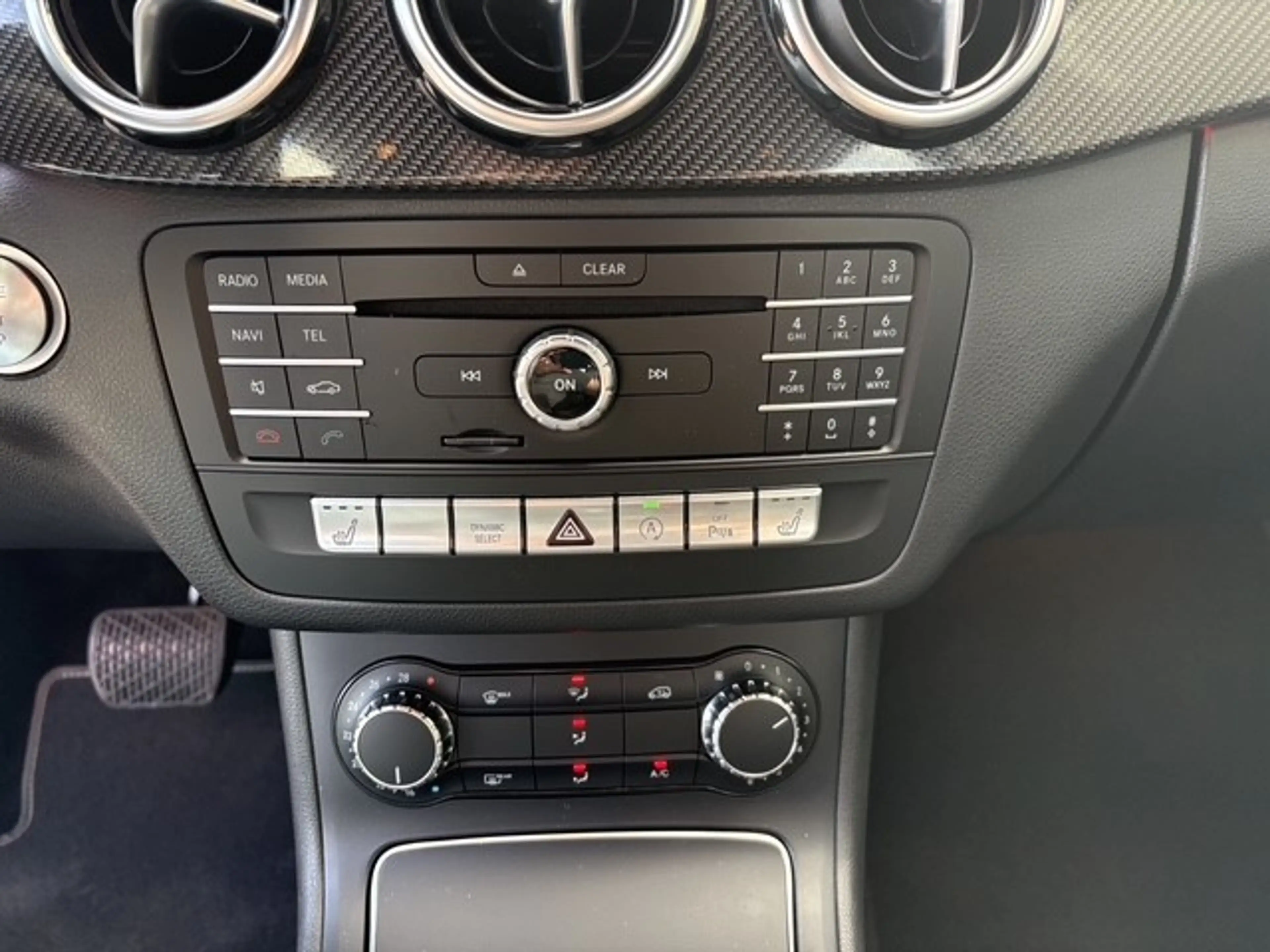 Mercedes-Benz B 200 Prestige | Navi Camera | Cruise | 32.675 km Dealer — photo 14