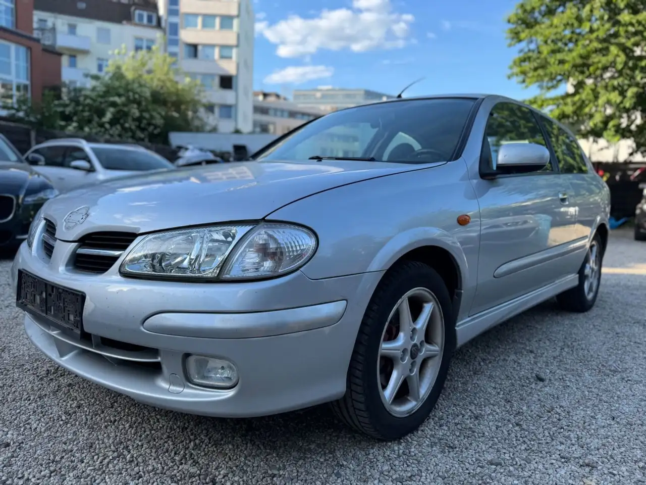 Nissan Almera