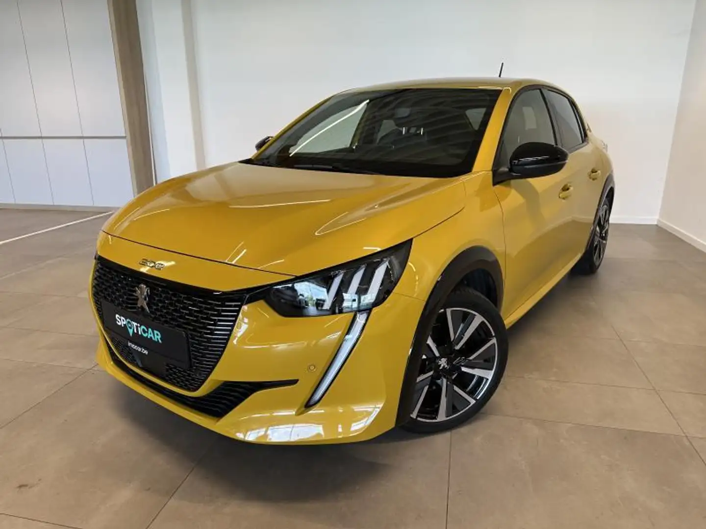 Peugeot 208 GT Line 1.2 BENZINE 100 EAT 8 Jaune - 1