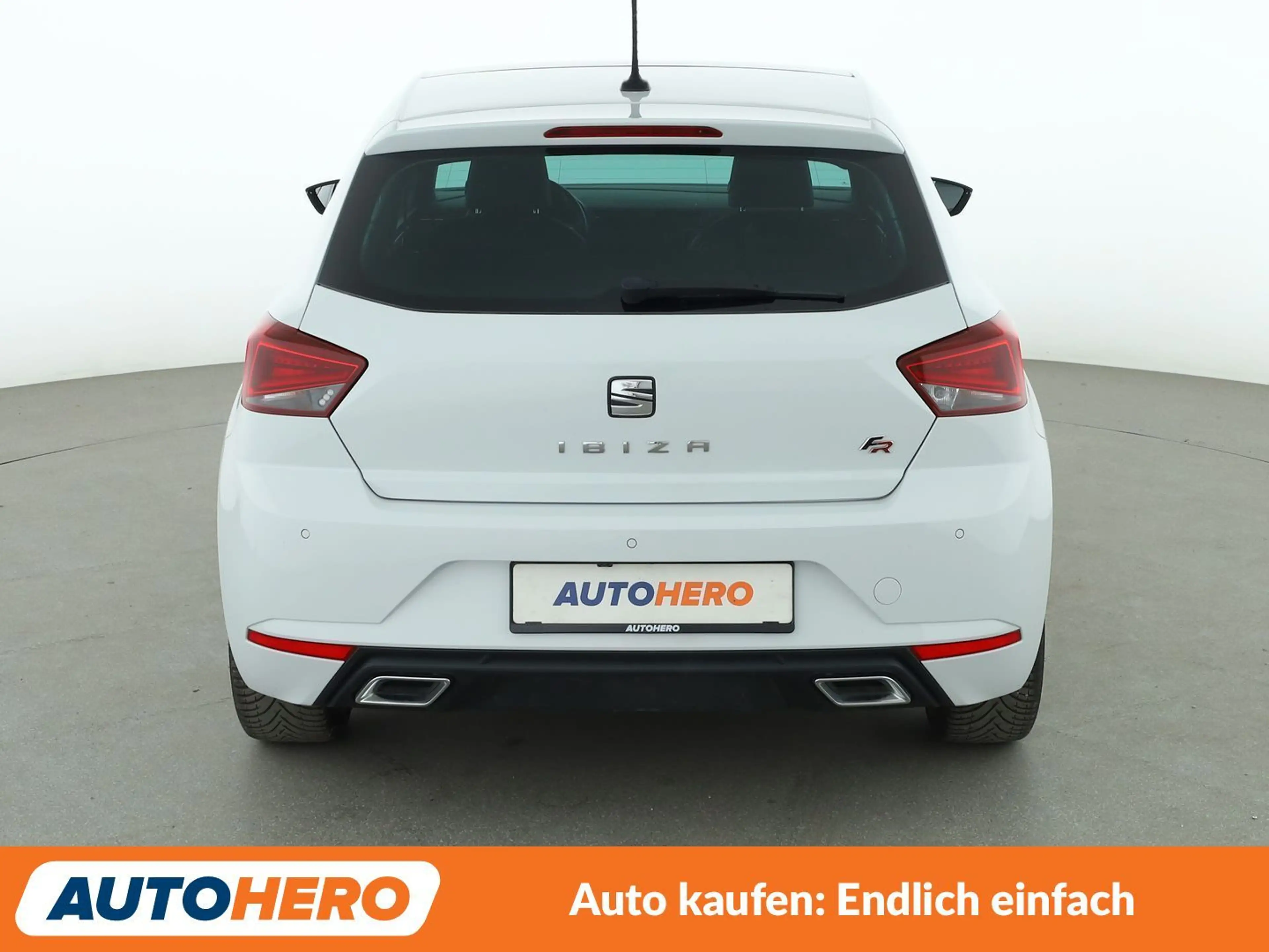 SEAT Ibiza 1.0 TSI FR Aut.*NAV*LED*ACC*CAM*PDC*SHZ*PANO*BT* — photo 5