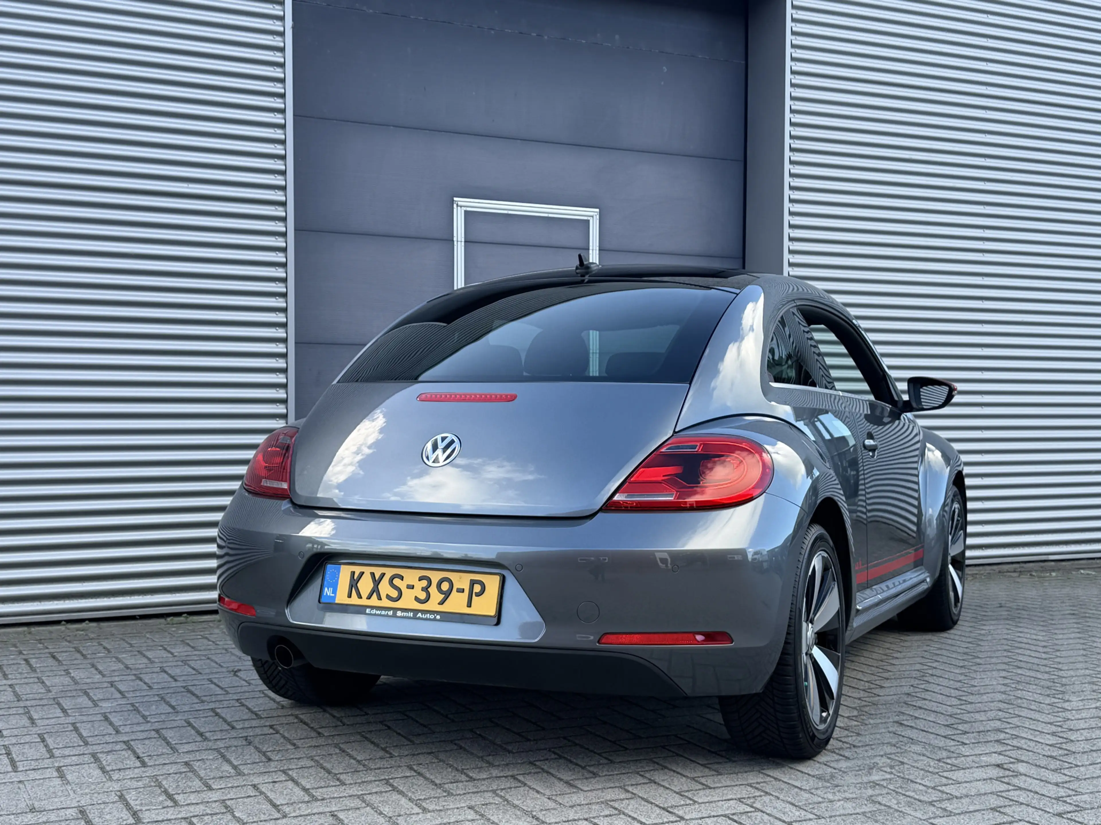 Volkswagen Beetle 1.2 TSI Club I Navi I Clima I PDC — photo 4
