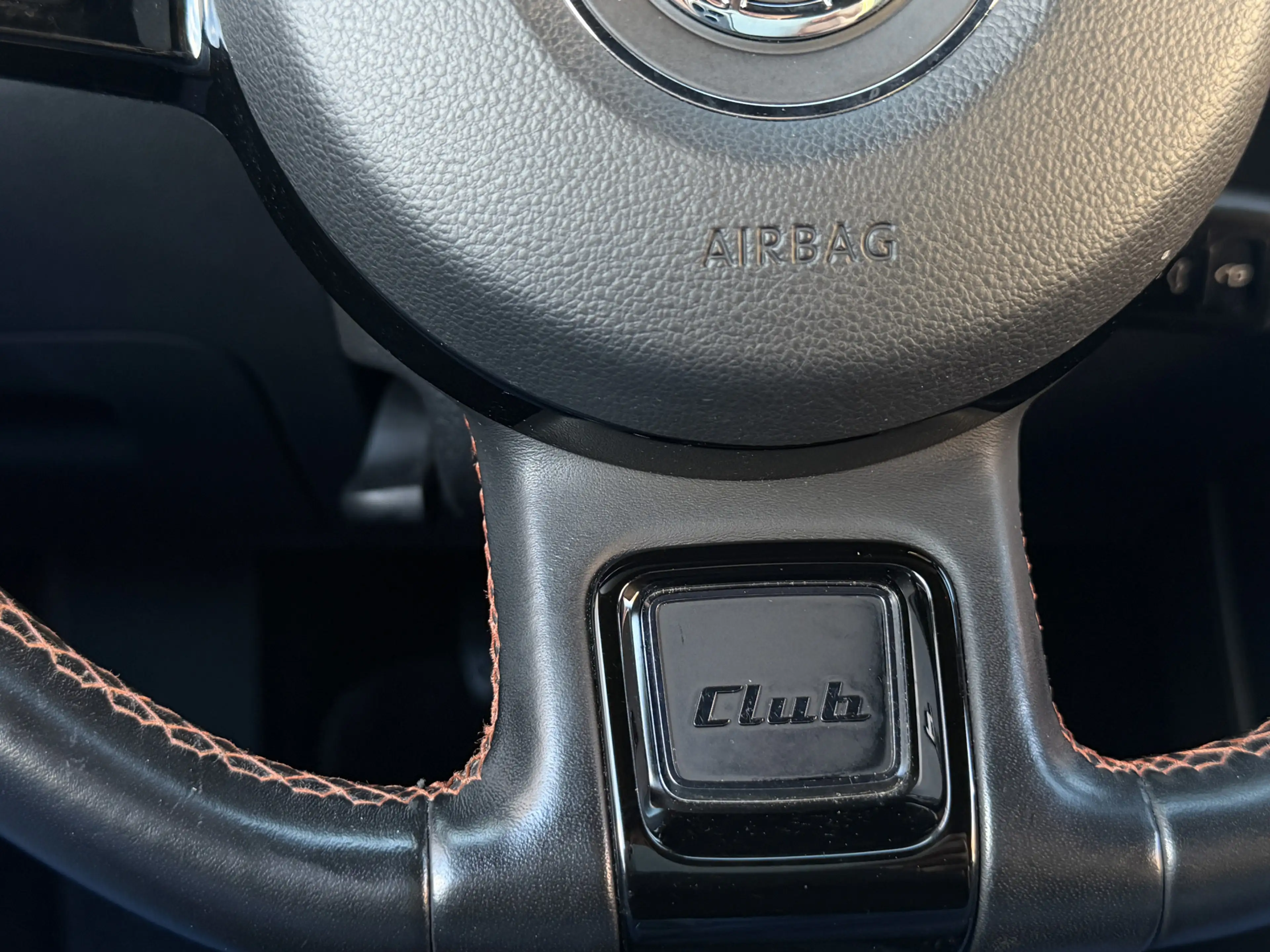 Volkswagen Beetle 1.2 TSI Club I Navi I Clima I PDC — photo 18