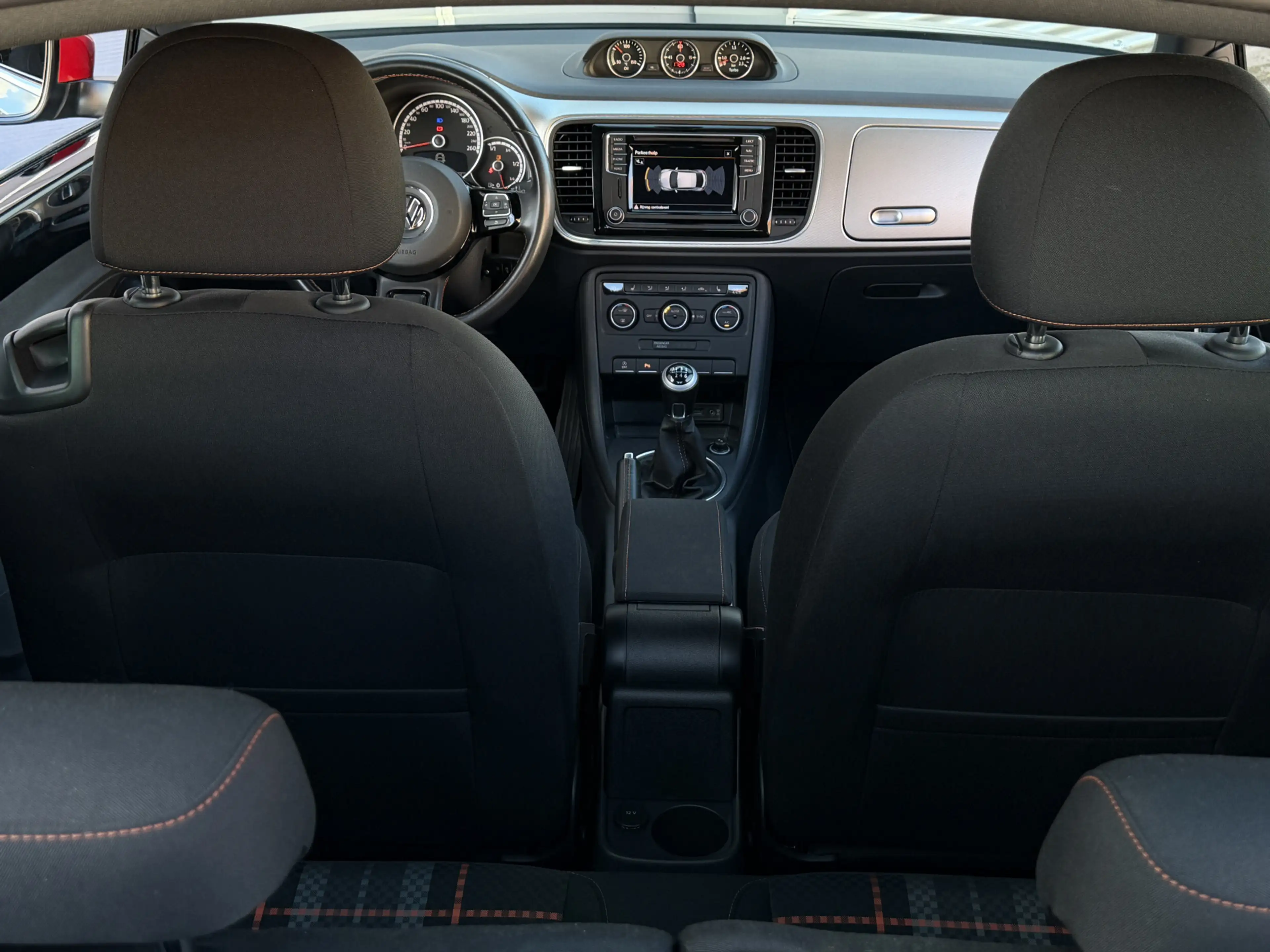 Volkswagen Beetle 1.2 TSI Club I Navi I Clima I PDC — photo 10