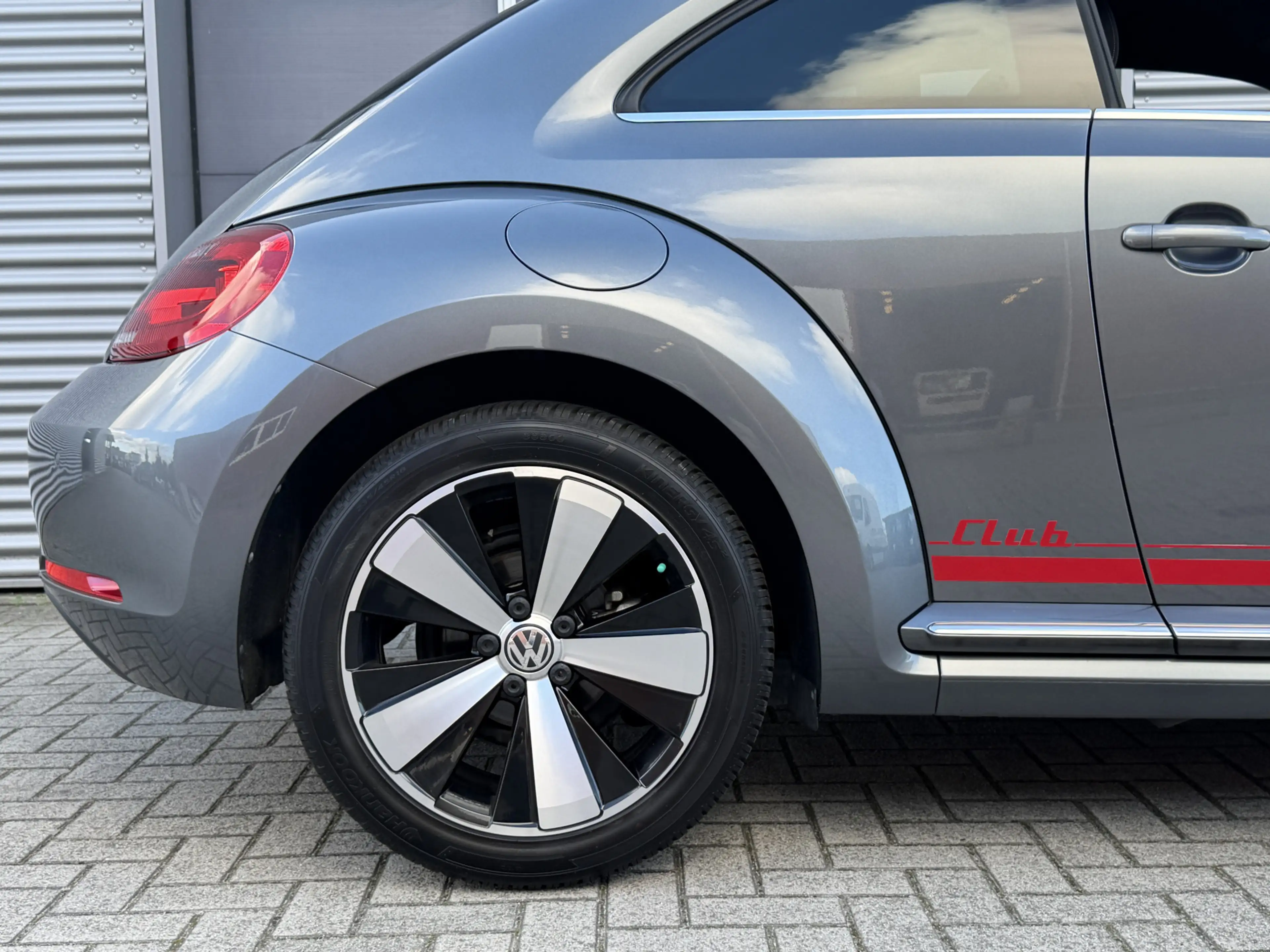 Volkswagen Beetle 1.2 TSI Club I Navi I Clima I PDC — photo 24