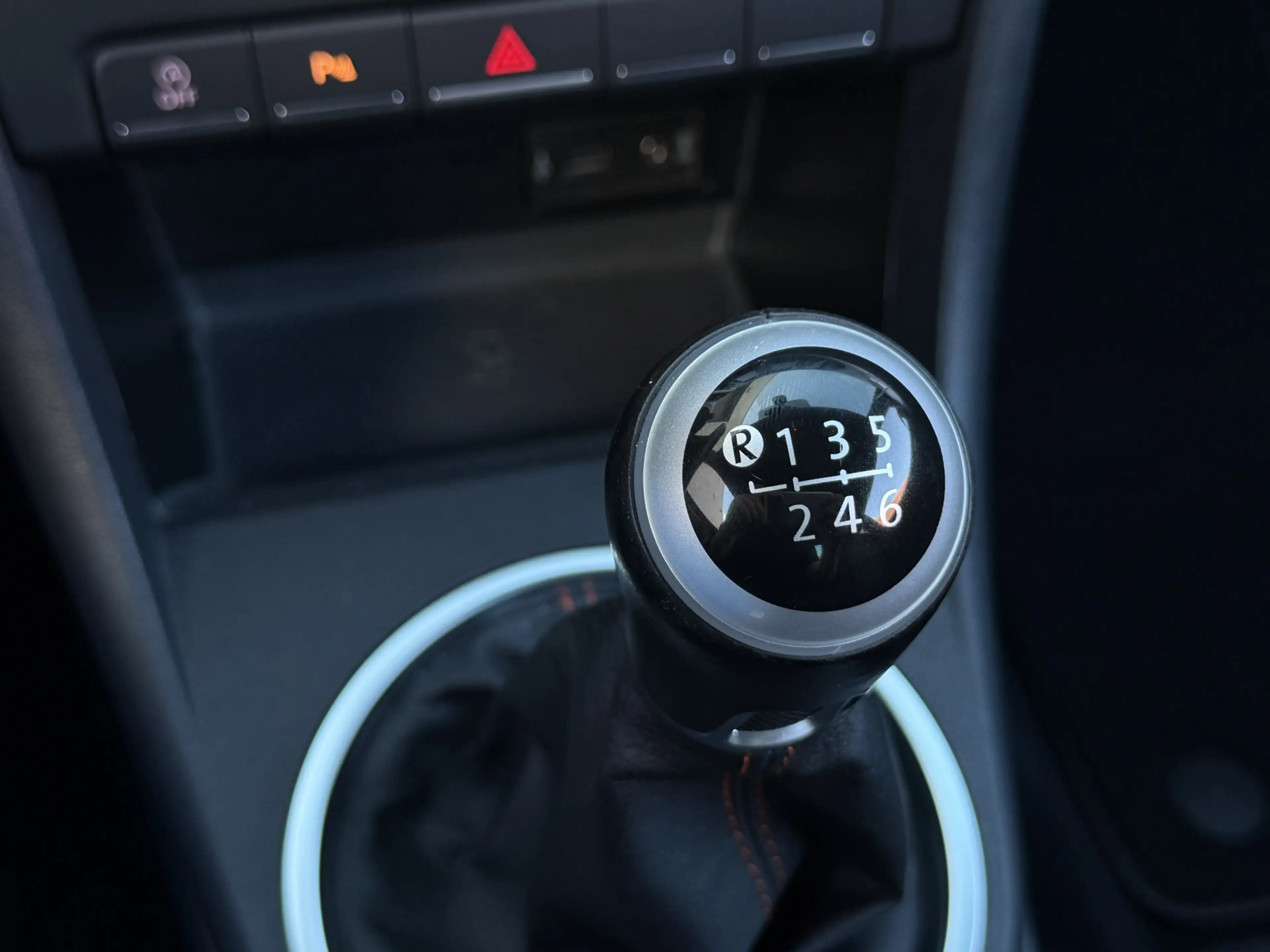 Volkswagen Beetle 1.2 TSI Club I Navi I Clima I PDC — photo 22