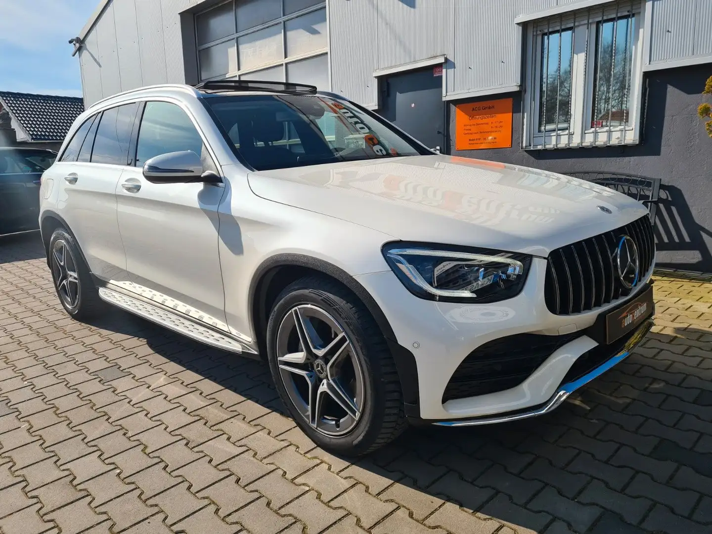 Mercedes-Benz GLC 300 d 4M 2x AMG*Leder*Pano*ACC+*MBeam*HUD*DAB Weiß - 2