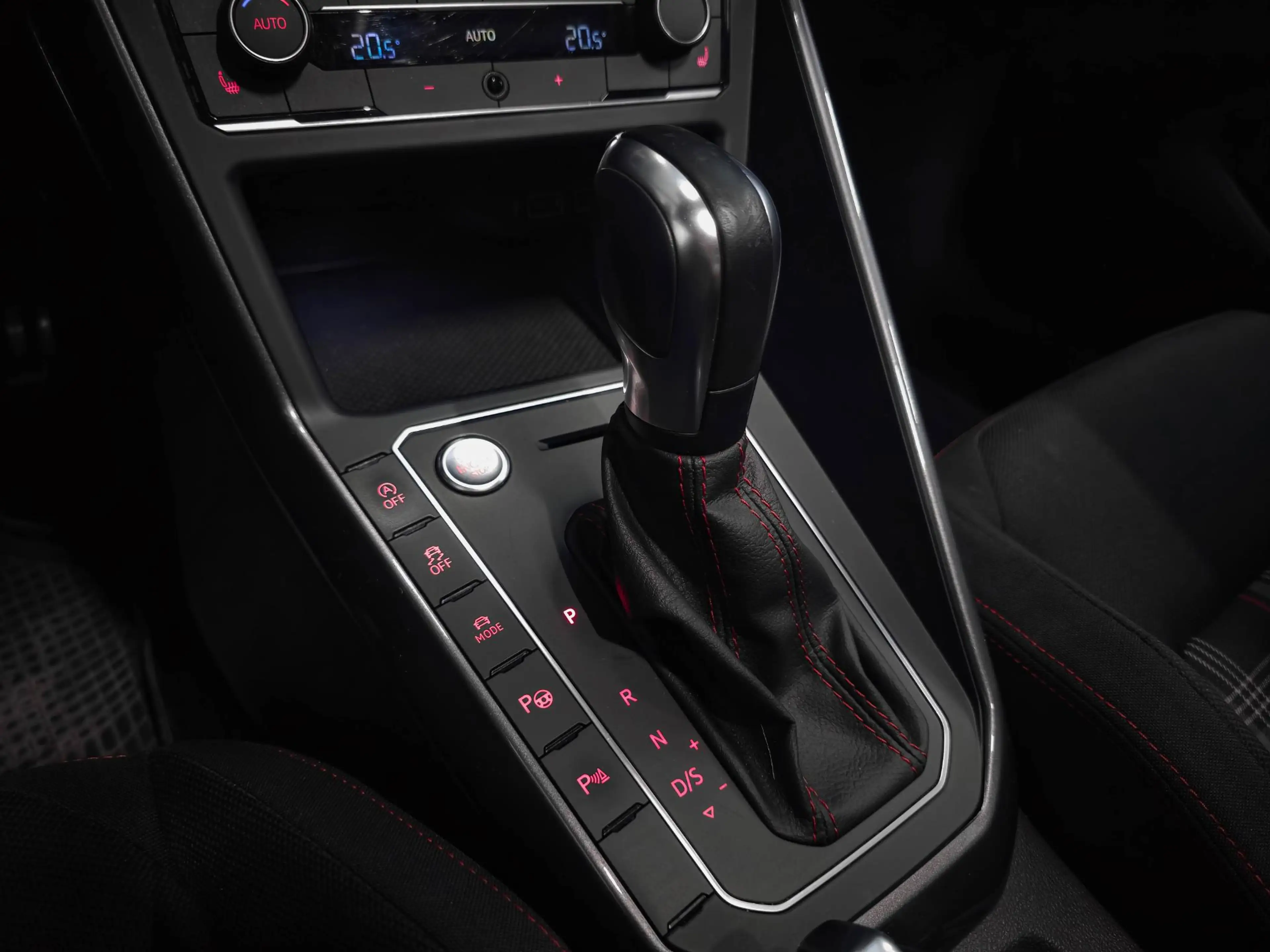 Volkswagen Polo GTI 2.0 TSI | Panoramadak | Dealer onderhouden | Keyle — photo 6