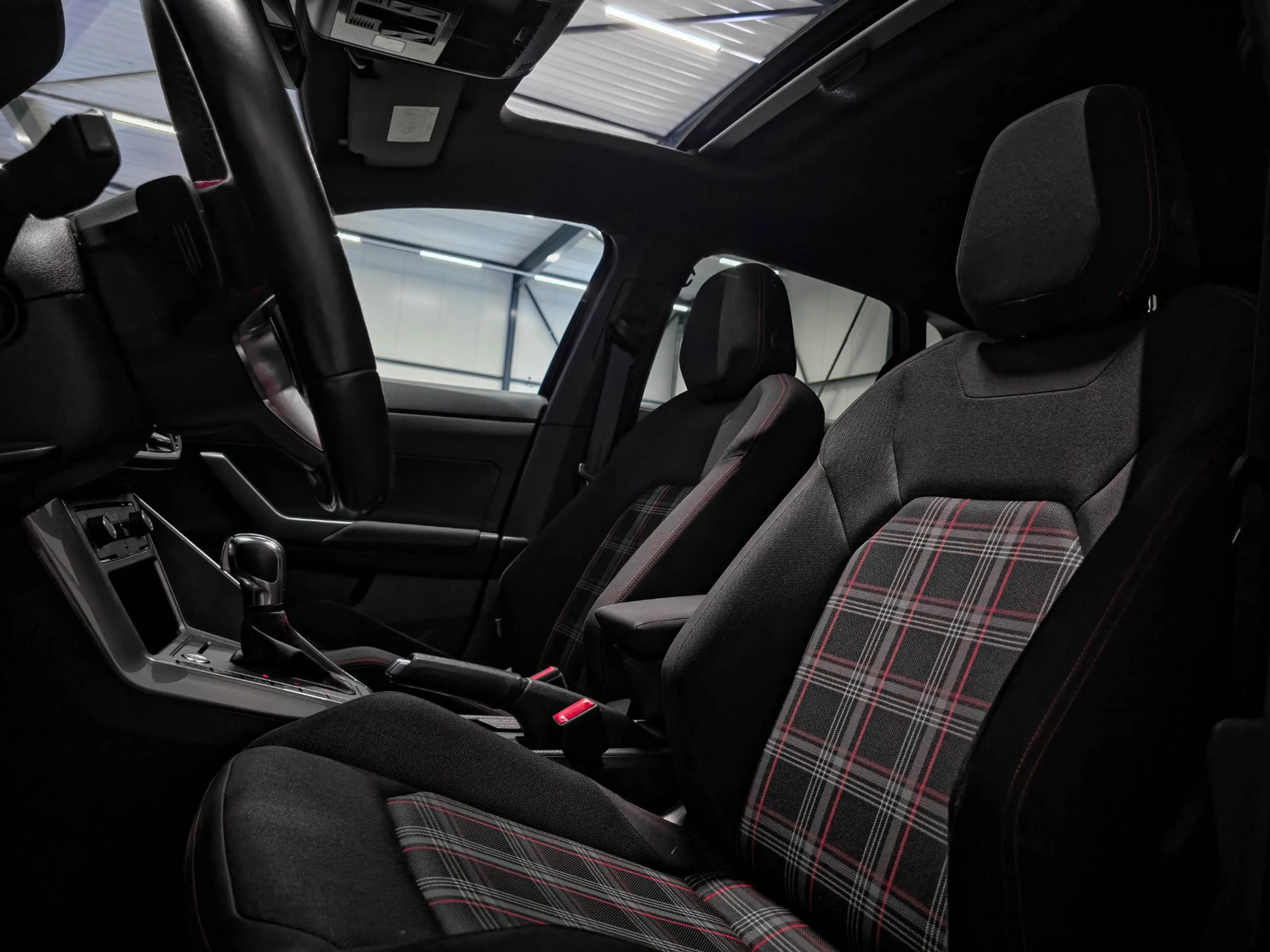 Volkswagen Polo GTI 2.0 TSI | Panoramadak | Dealer onderhouden | Keyle — photo 4