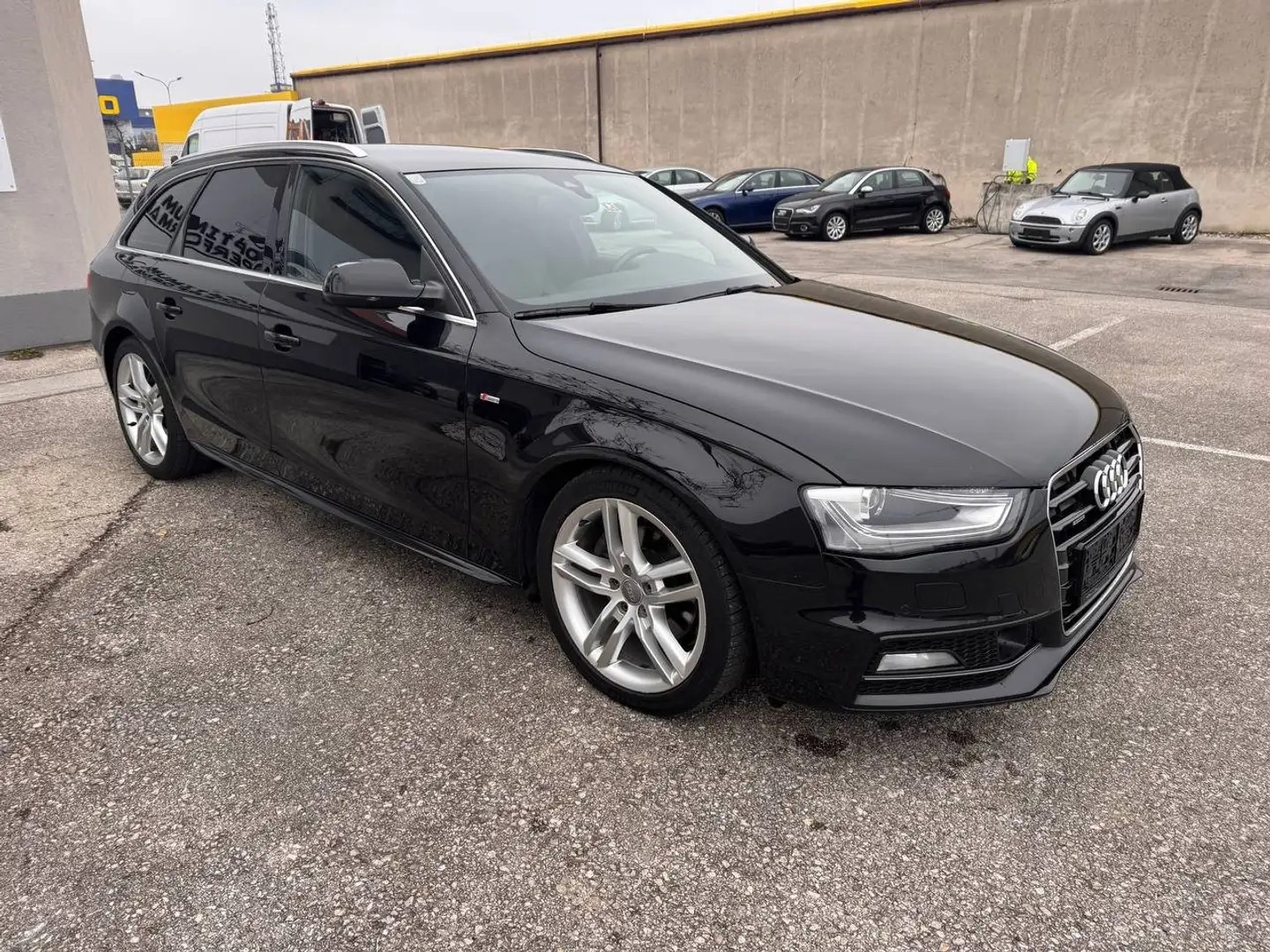 Audi A4 2.0 TDI S-Line Sportpaket plus quattro Schwarz - 2
