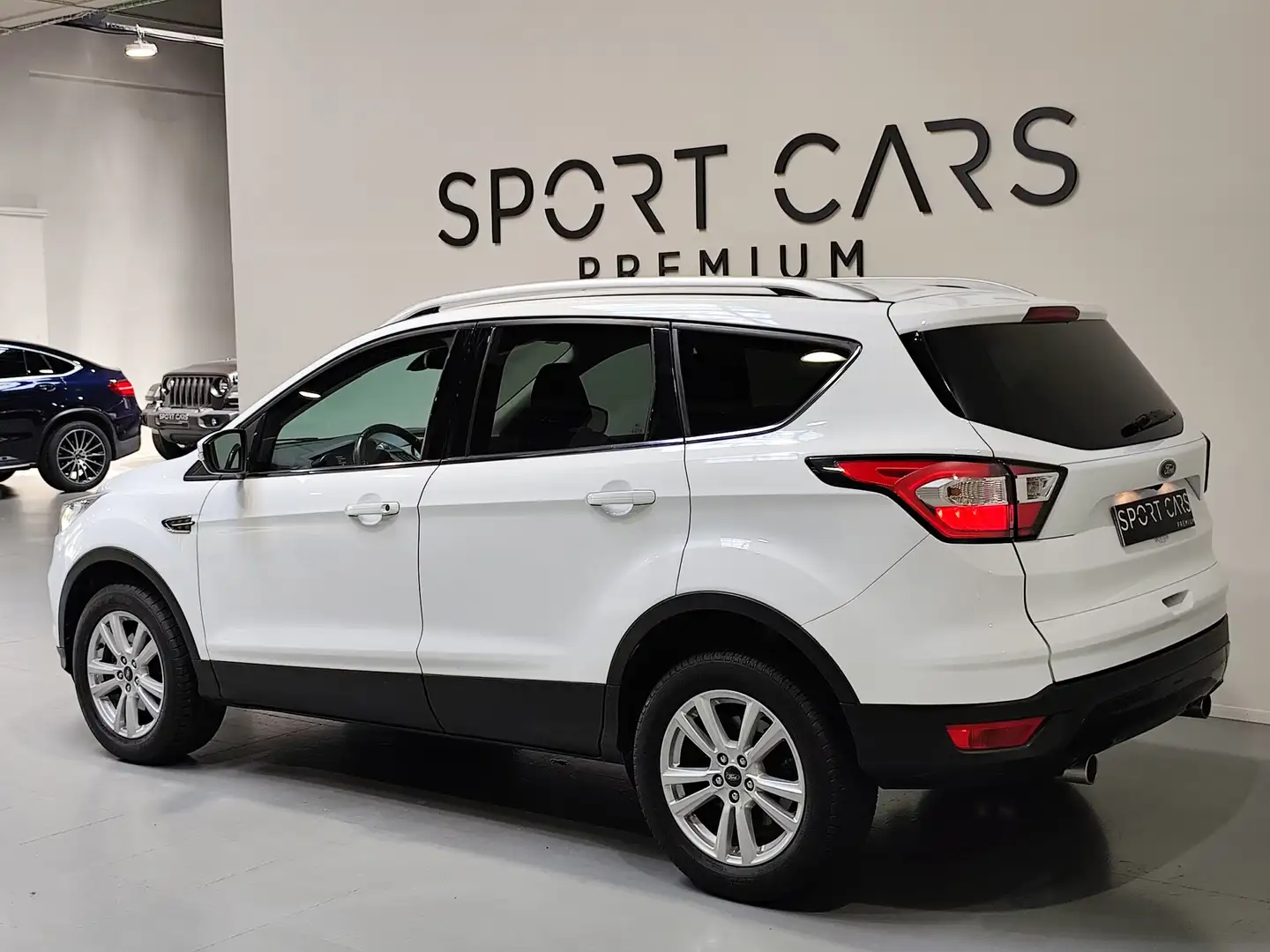 Ford Kuga 1.5 EcoB. Auto S&S Trend 4x2 120 Blanco - 2