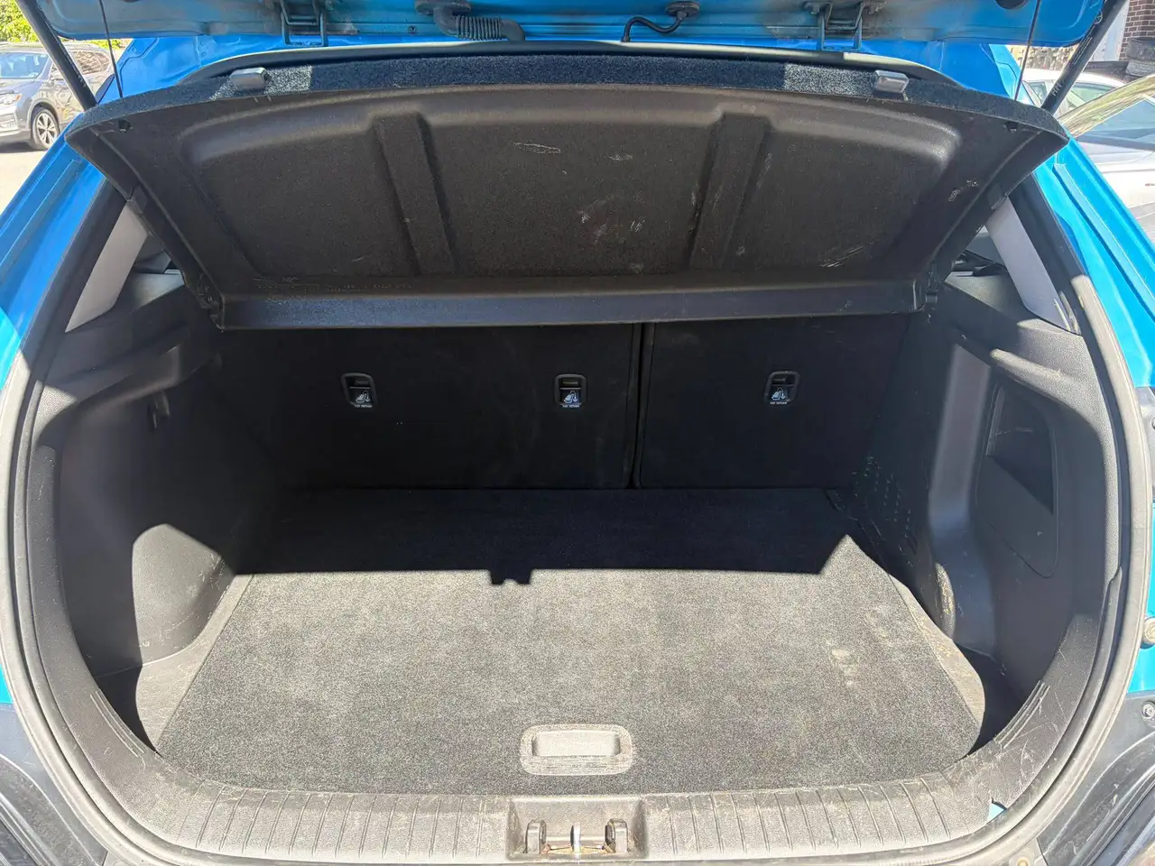 Hyundai KONA снимка Hyundai KONA