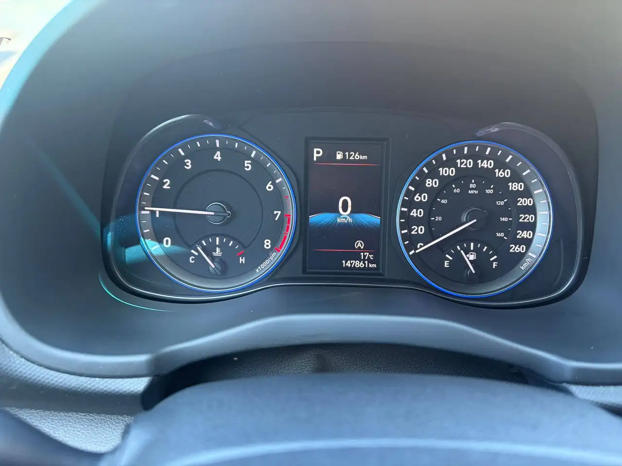 Hyundai KONA снимка Hyundai KONA