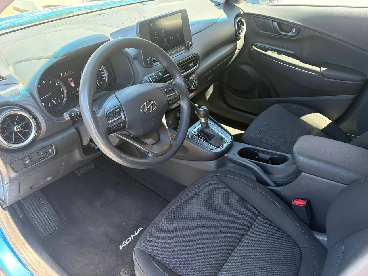 Hyundai KONA снимка Hyundai KONA