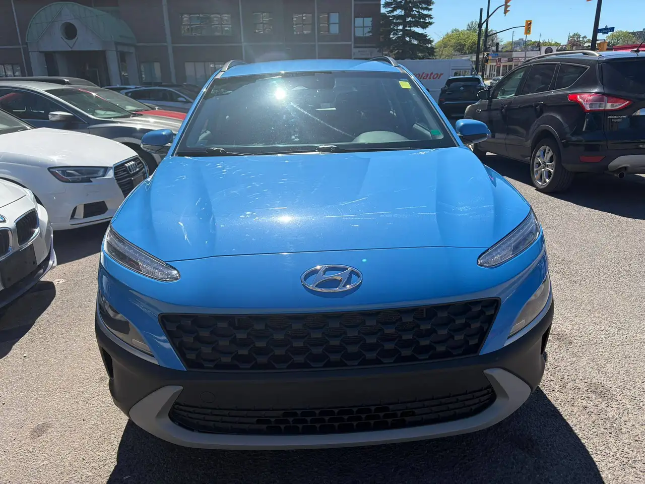 Hyundai KONA снимка Hyundai KONA