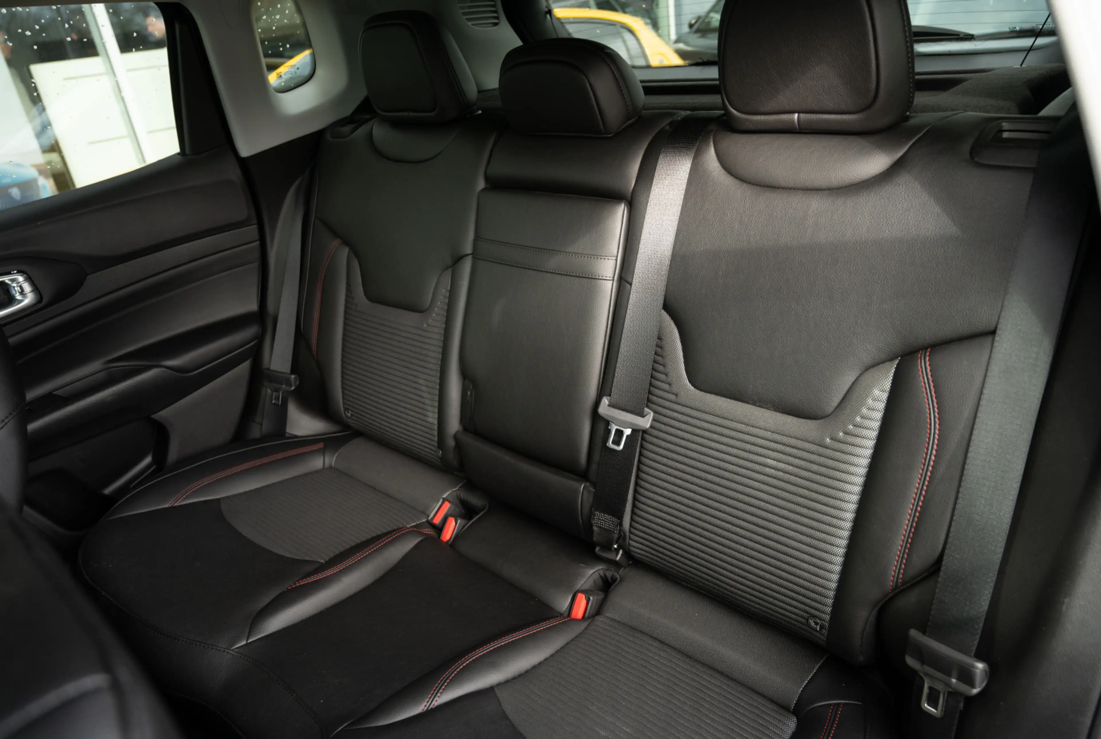 Jeep Compass High Altitude 1.5 Hybrid 48V *WINTER-PAKET* *INVENTUR-SALE* — photo 8