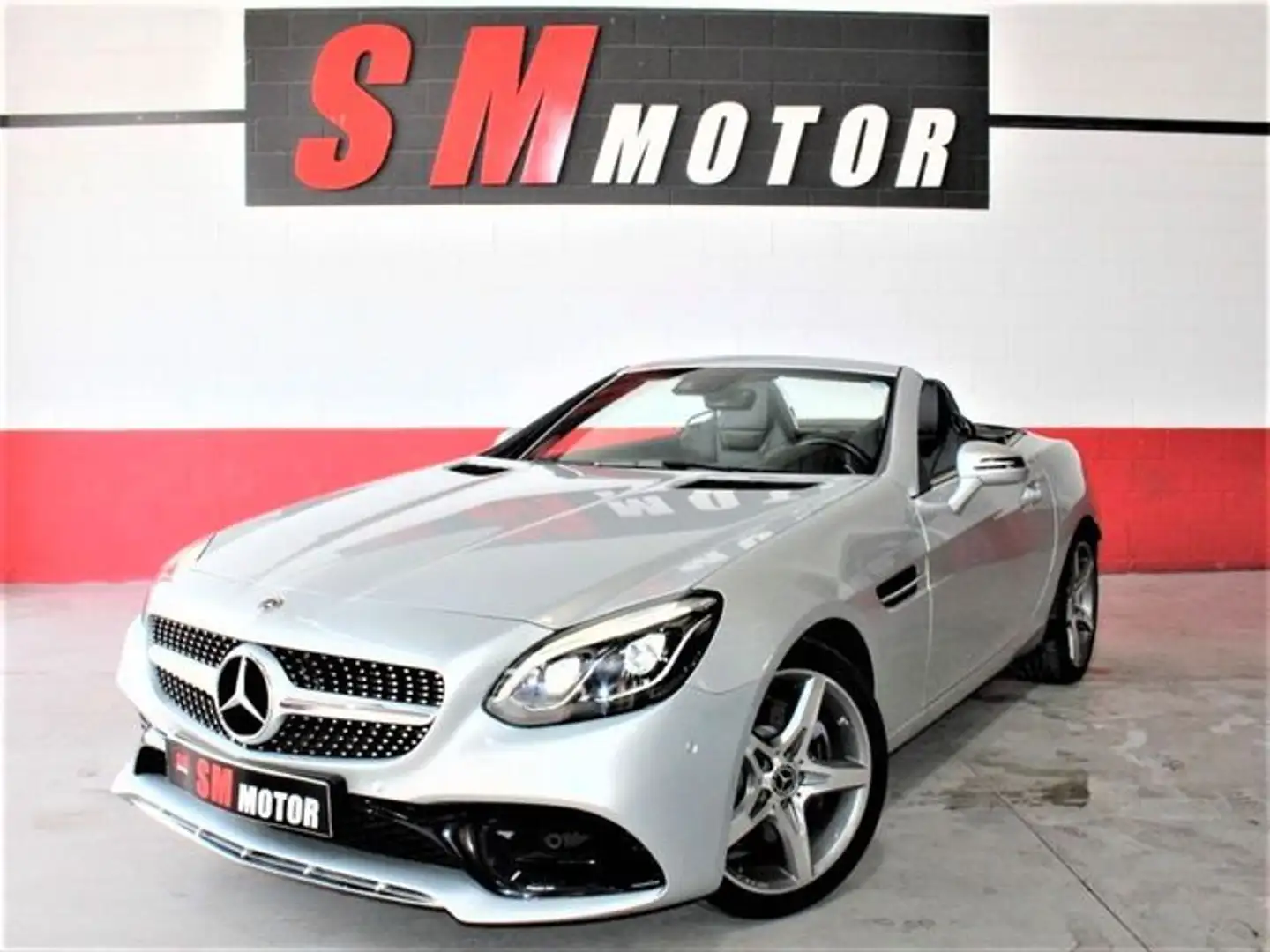 Mercedes-Benz SLC 200 9G-Tronic Plateado - 1