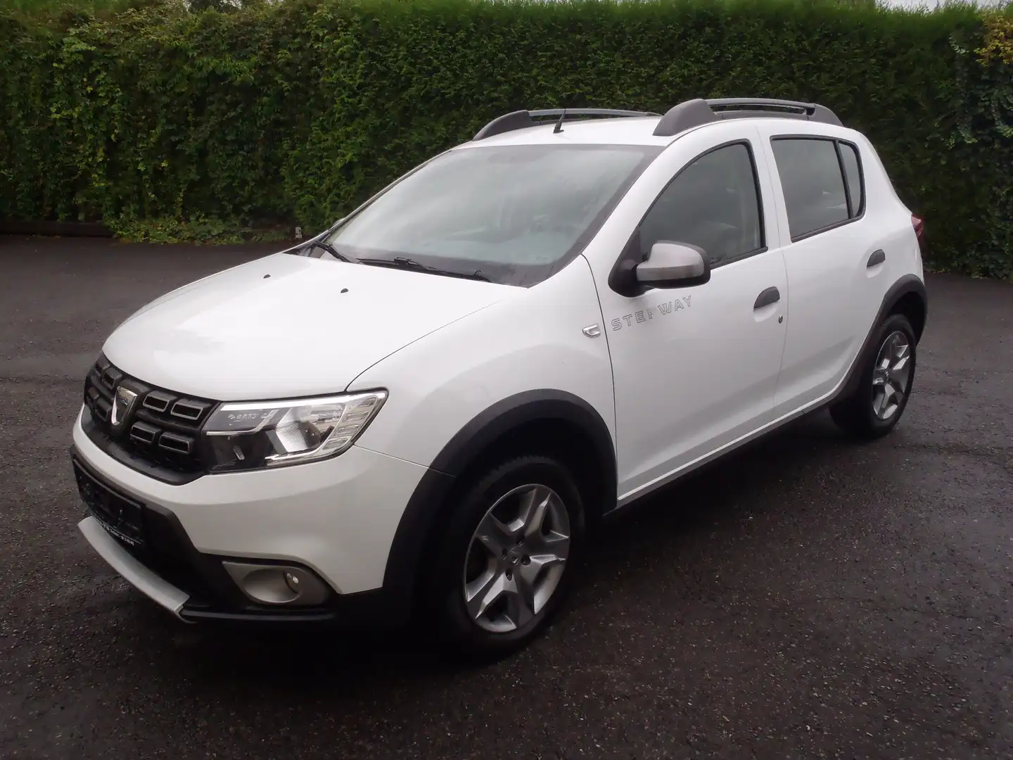 Dacia Sandero Stepway Essential KLIMA Weiß - 1