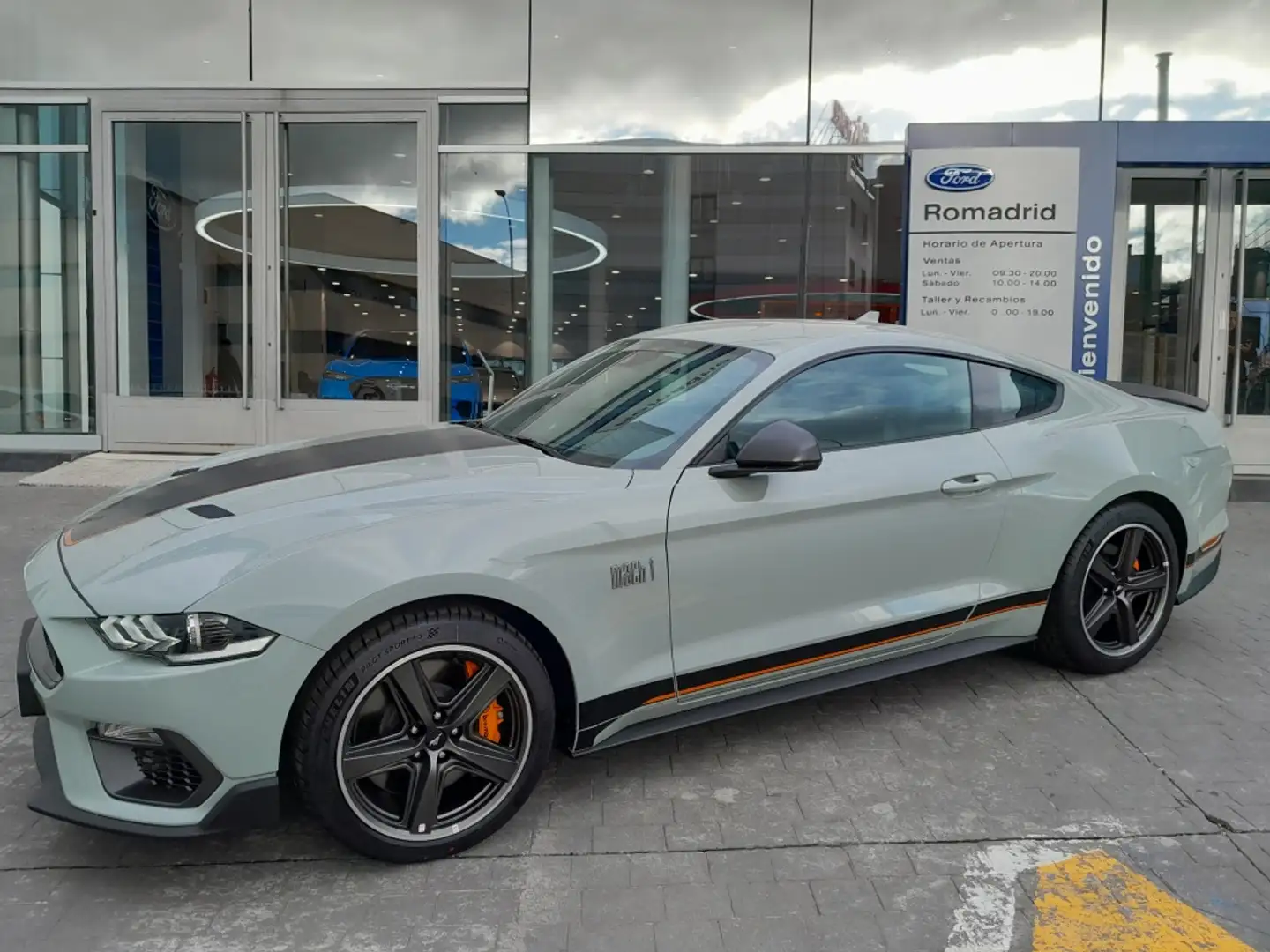 Ford Mustang Fastback 5.0 Ti-VCT Mach I Aut. Grey - 2