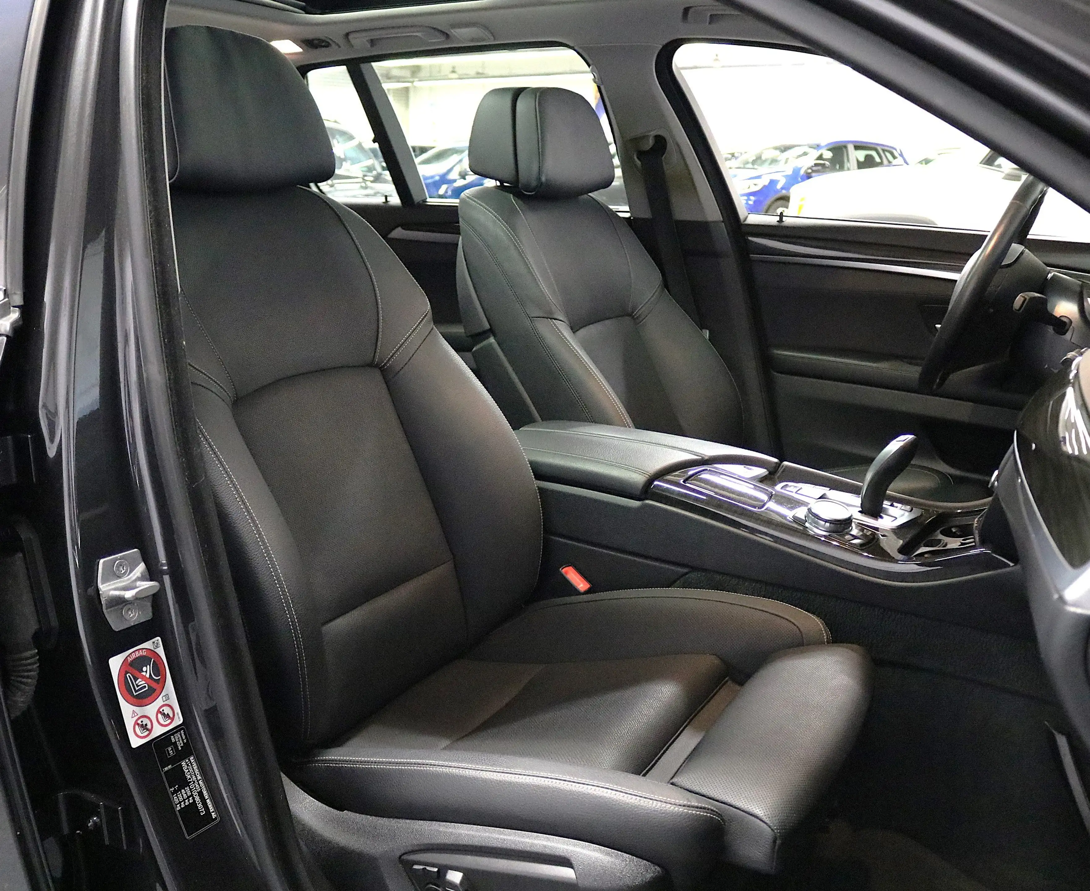 BMW 535 d xDrive*PANO*AHK*HeadU*SoftC*KAMERA*Vollausstattu — photo 13