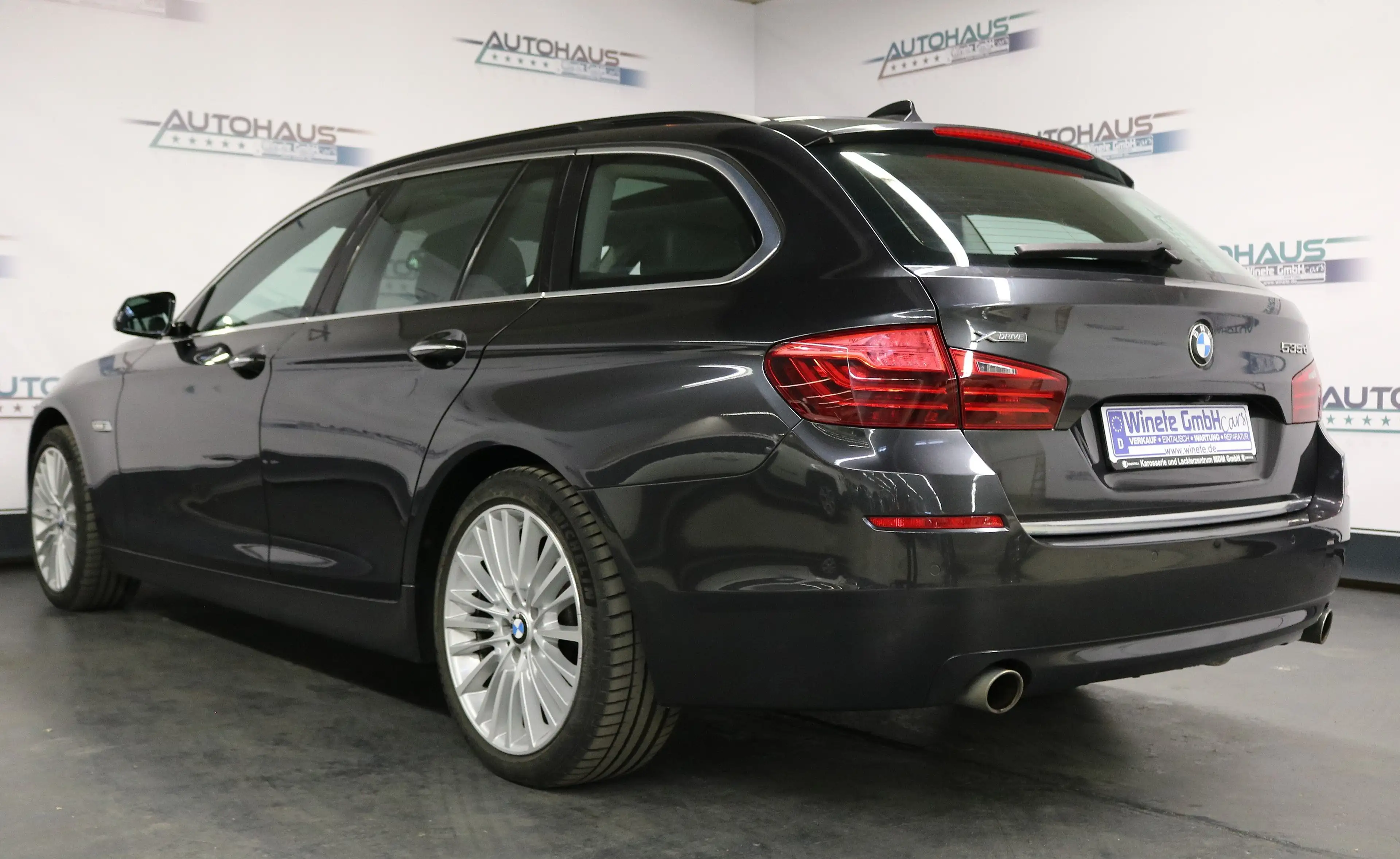 BMW 535 d xDrive*PANO*AHK*HeadU*SoftC*KAMERA*Vollausstattu — photo 7