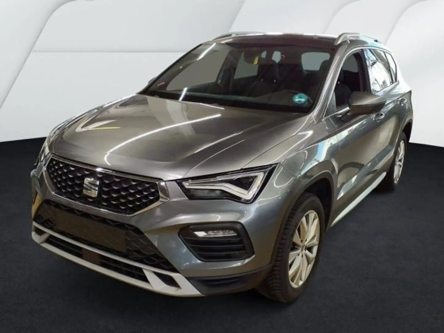 SEAT Ateca 1.5 TSI DSG X-PERIENCE LED+NAV+ACC+SHZ+RFK Grau - 2