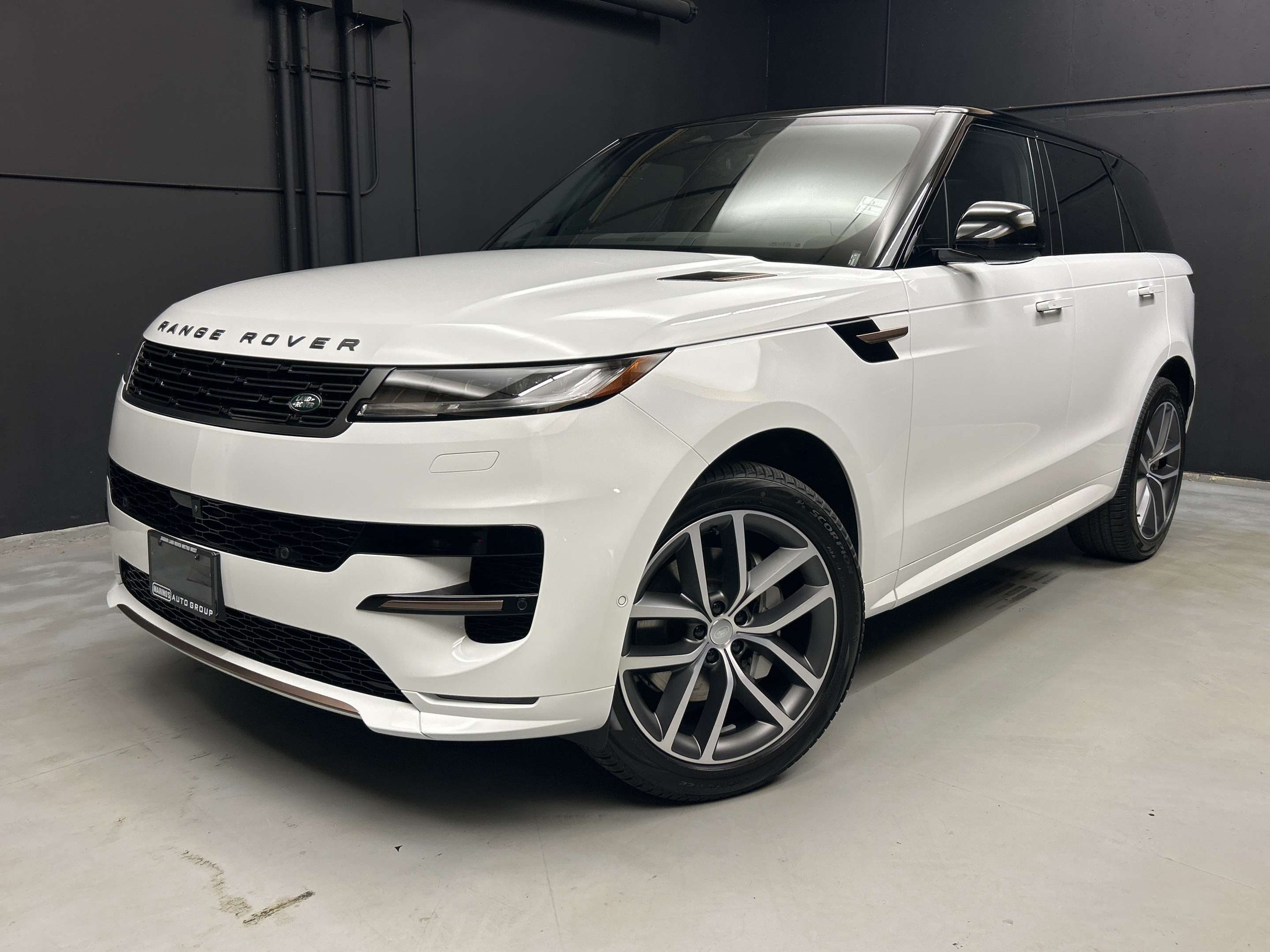 2025 Land Rover Range Rover Sport Dynamic SE