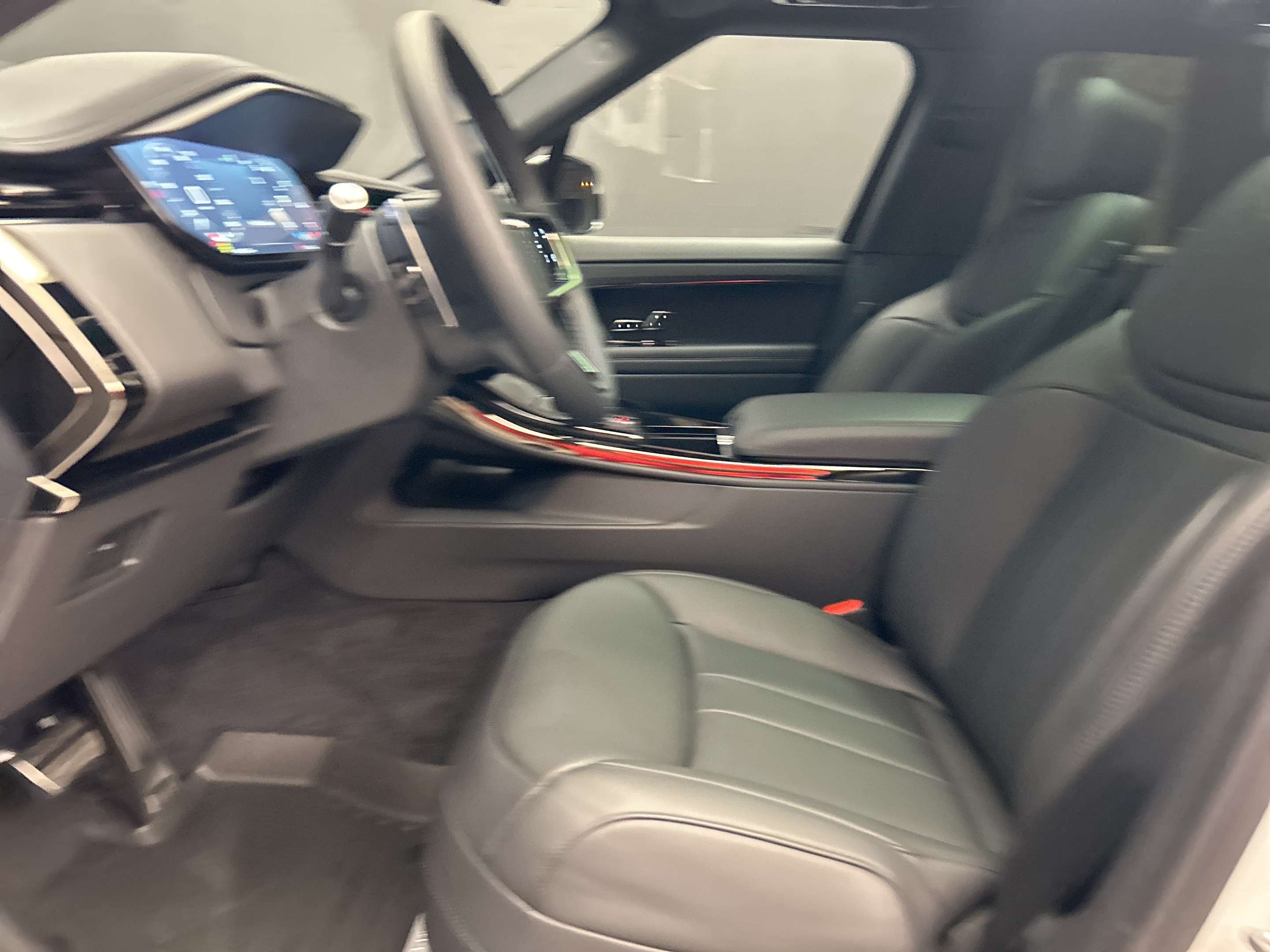 2025 Land Rover Range Rover Sport Dynamic SE thumb 9