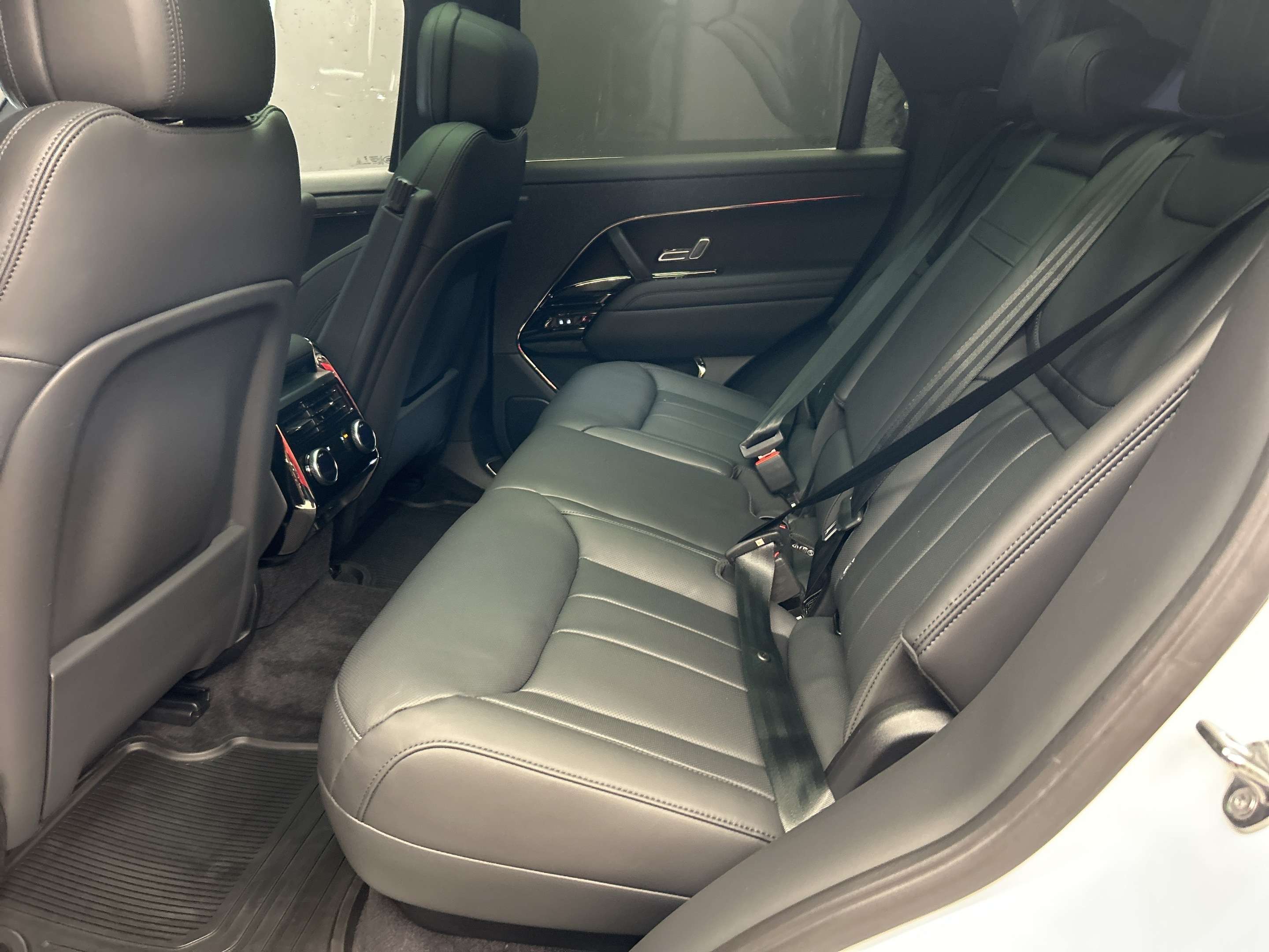 2025 Land Rover Range Rover Sport Dynamic SE thumb 17