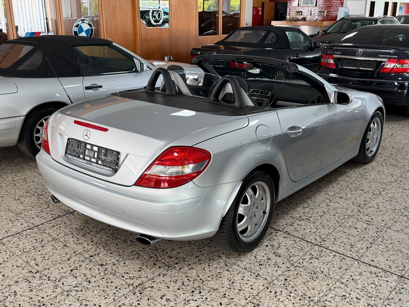 Mercedes-Benz SLK 200 Kompressor/Airscarf/Klima/Allwetter/16" — photo 4