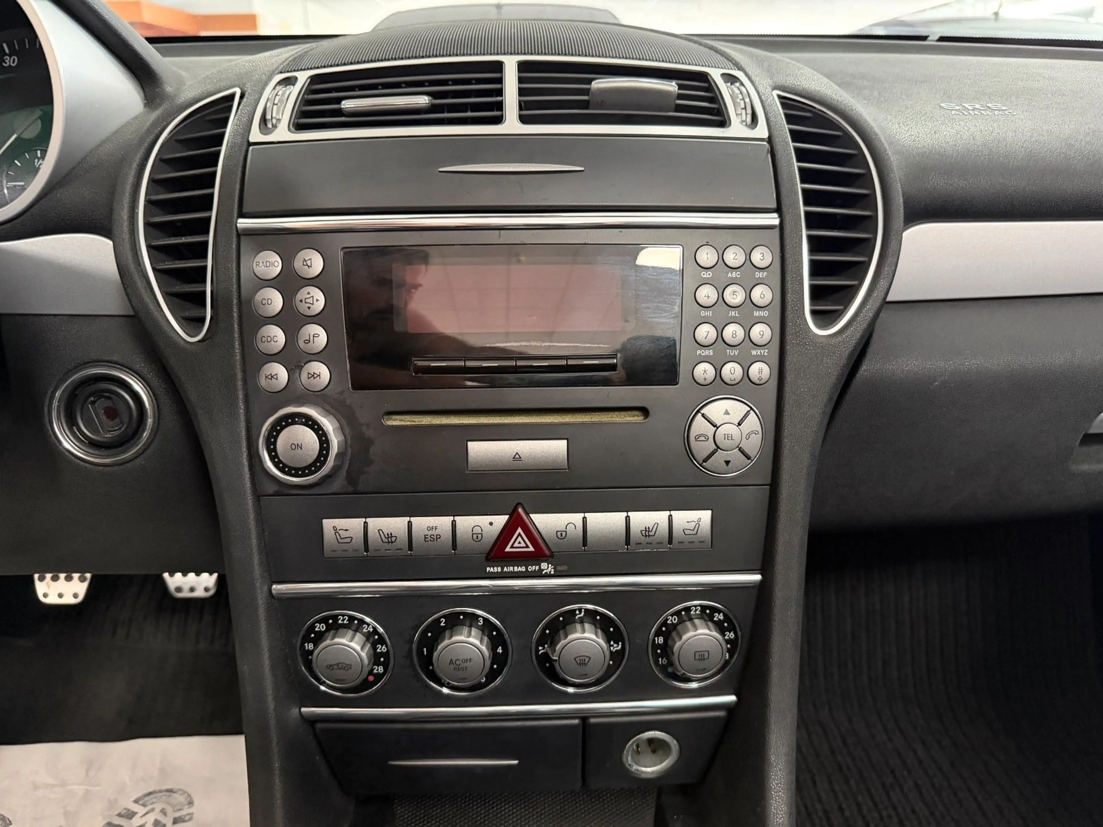 Mercedes-Benz SLK 200 Kompressor/Airscarf/Klima/Allwetter/16" — photo 7