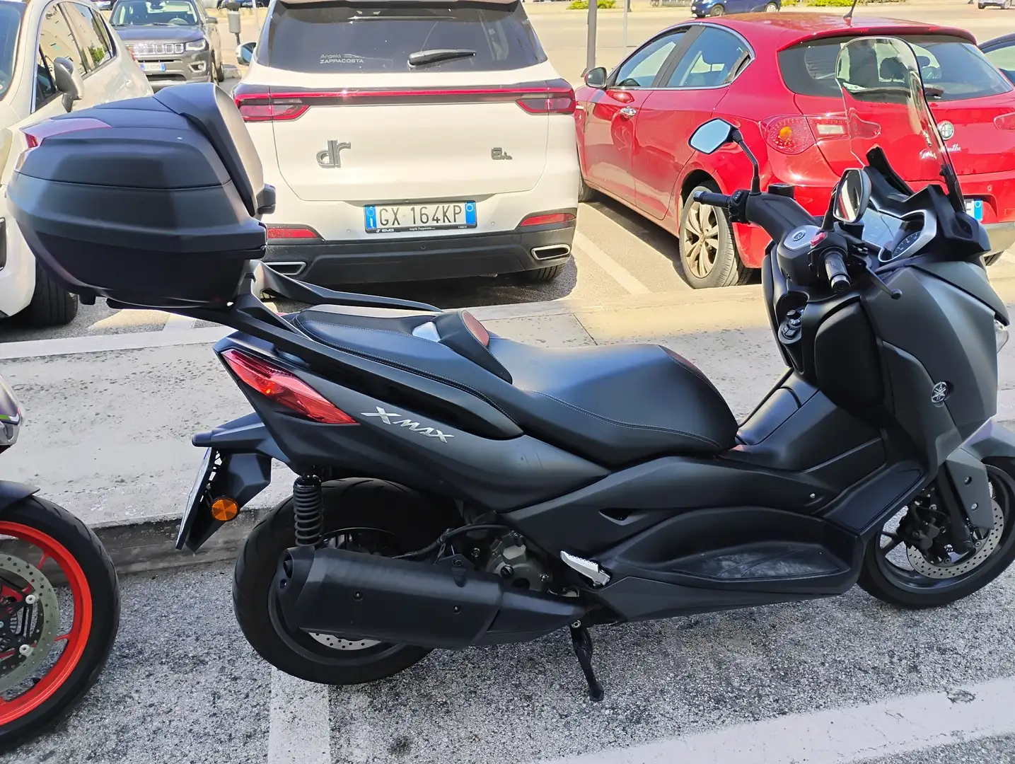Yamaha X-Max 300 Noir - 2