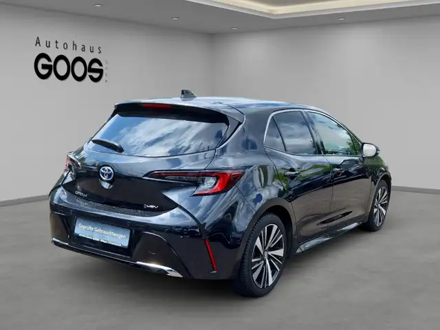 Toyota Corolla view 5