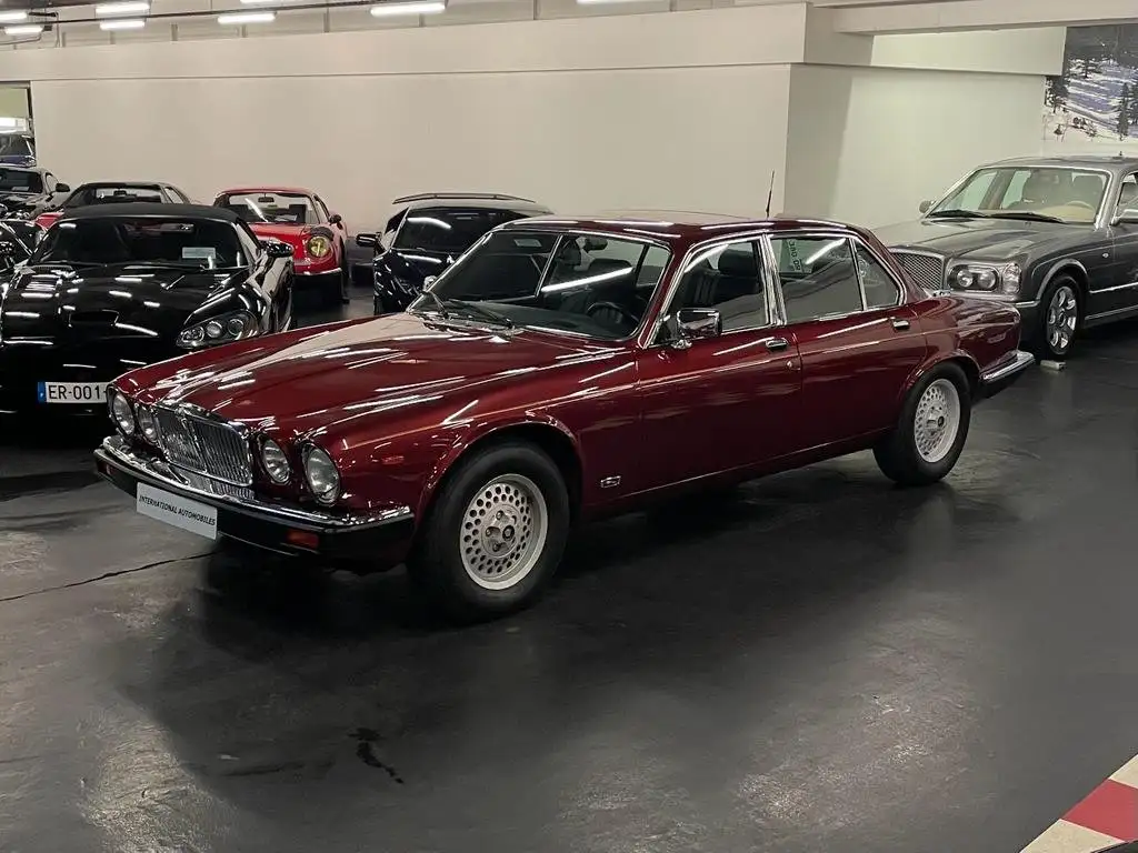 Jaguar XJ12 1990 из Европы — купить под ключ