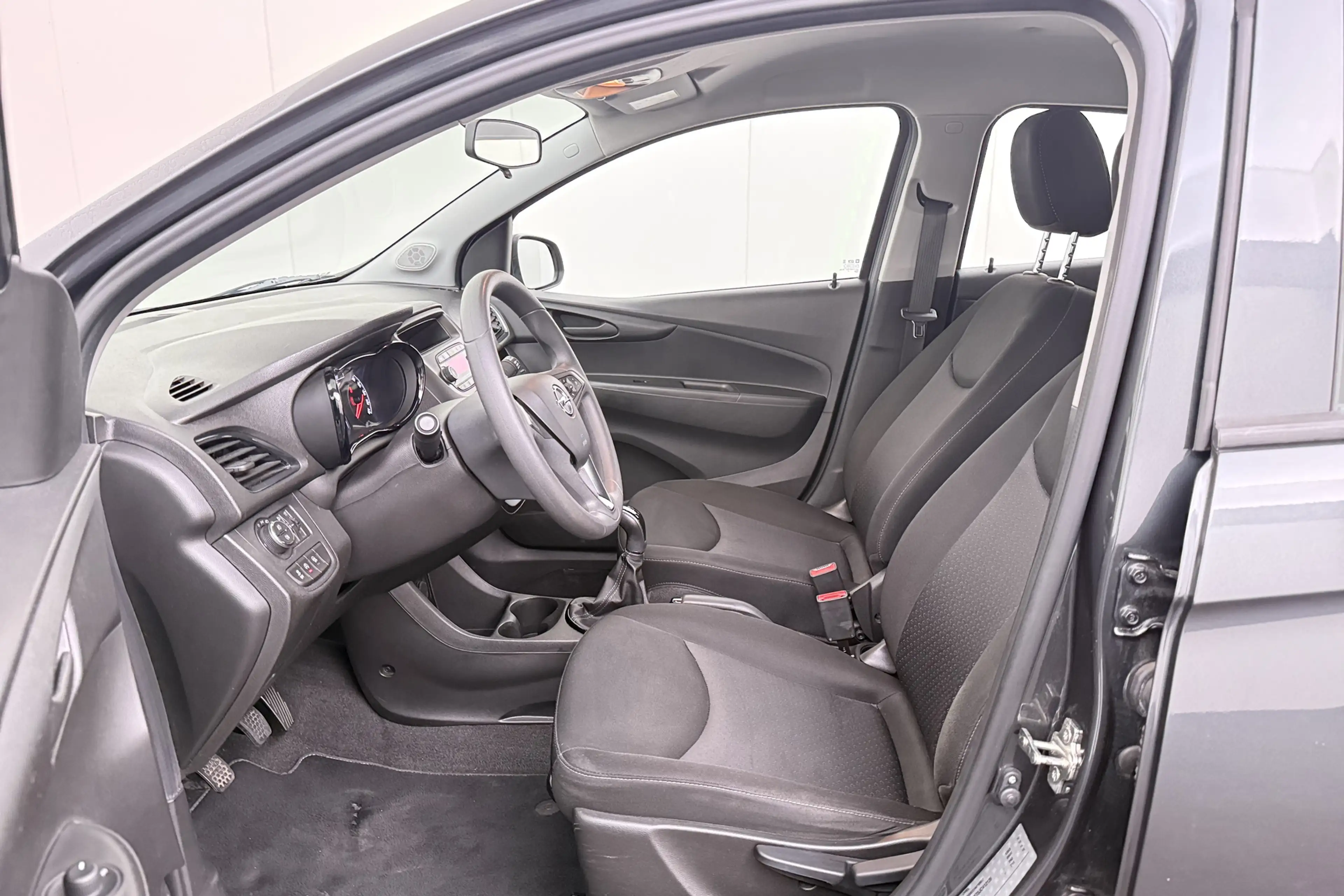 Opel Karl 1.0 ecoFLEX Edition Cruise Bluetooth Airco — photo 10