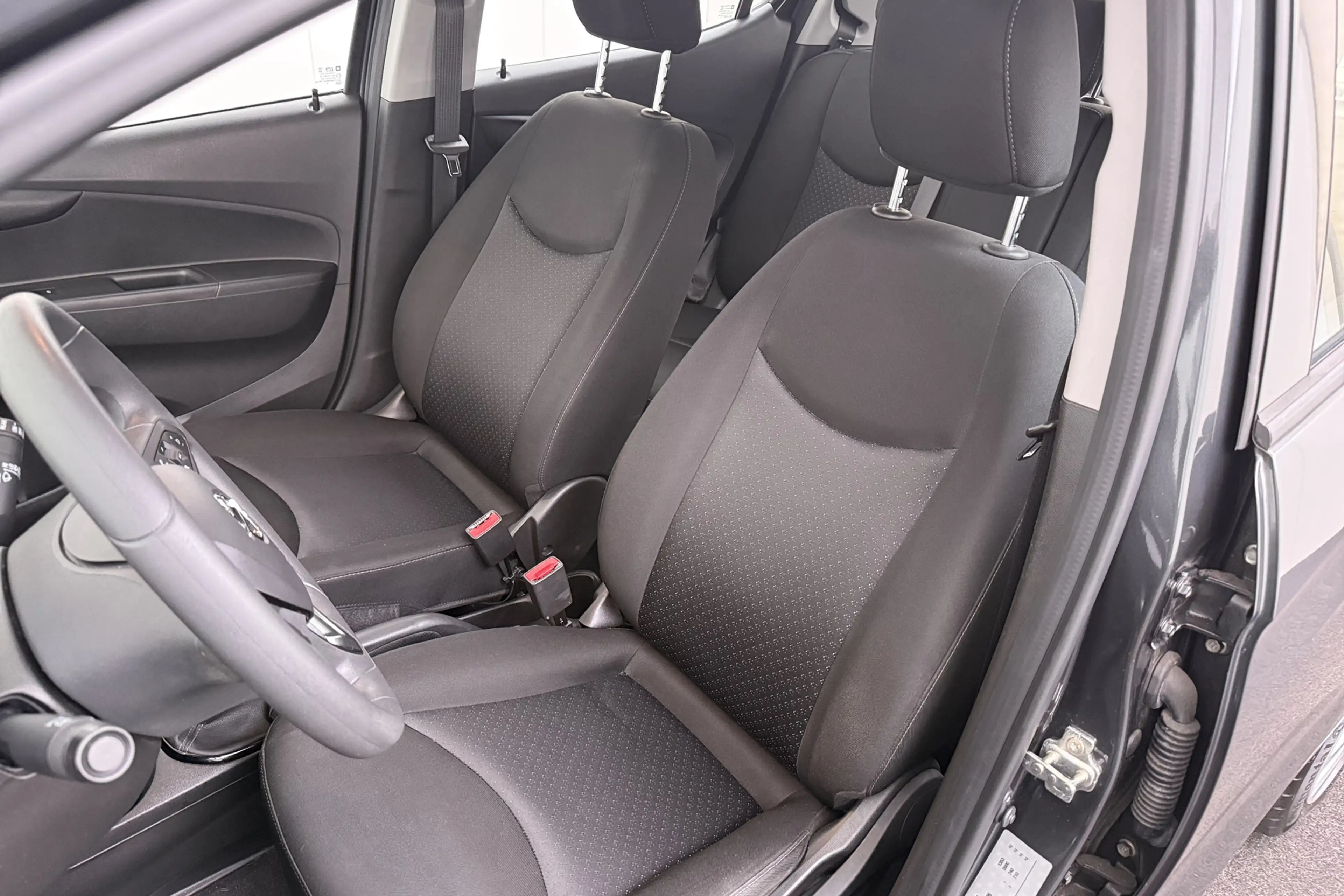 Opel Karl 1.0 ecoFLEX Edition Cruise Bluetooth Airco — photo 9