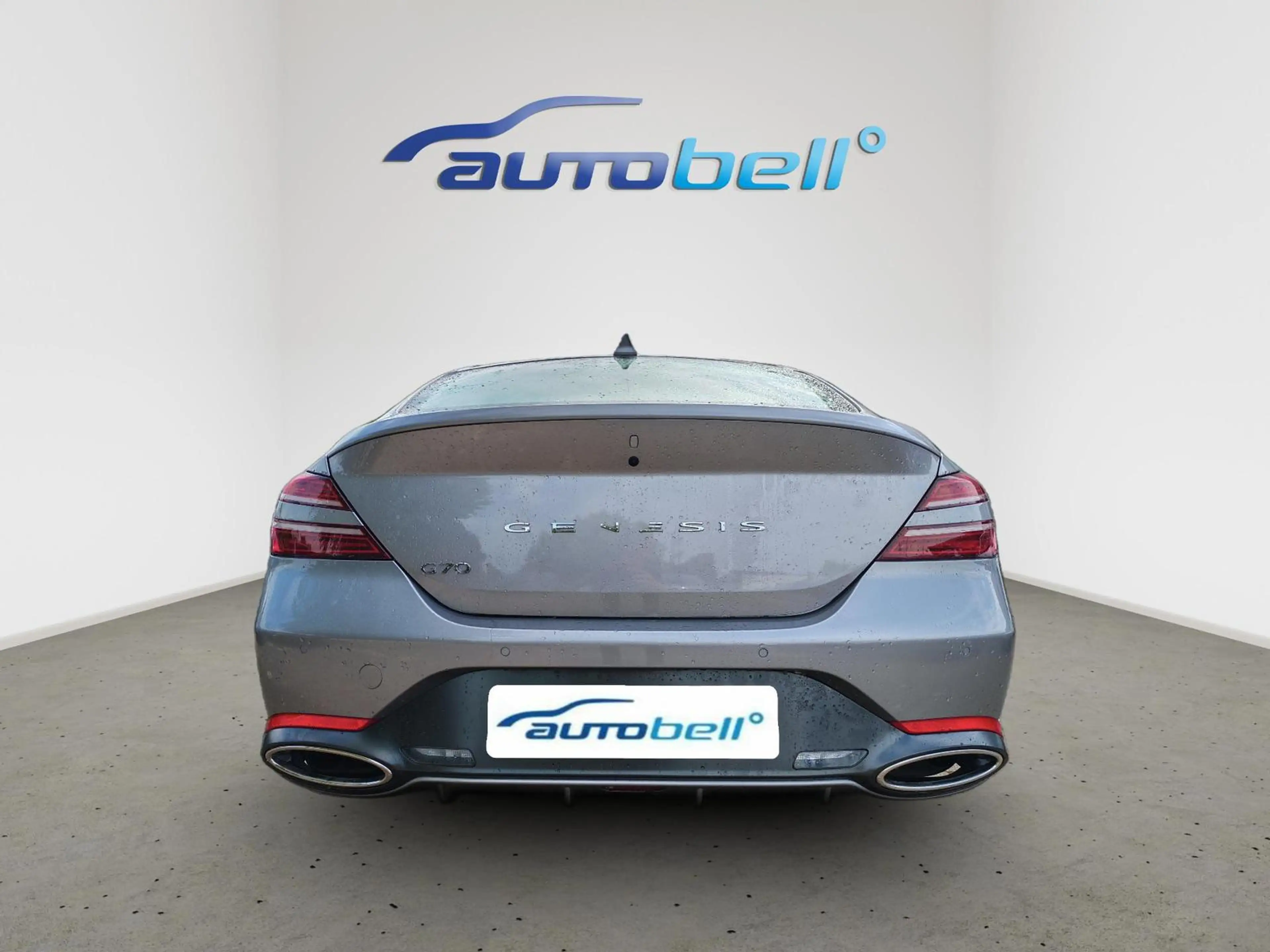 Genesis G70 Sedan 2.0T RWD Sport Innov Nappa Pano Audio — photo 6