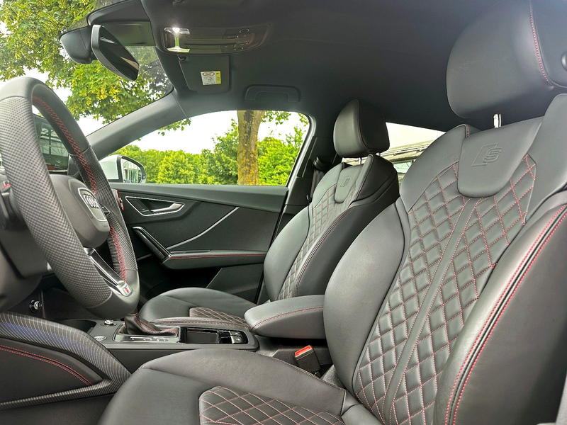 Audi Q2 35TFSI S-tronic S LINE competition LEDER AHK — photo 13