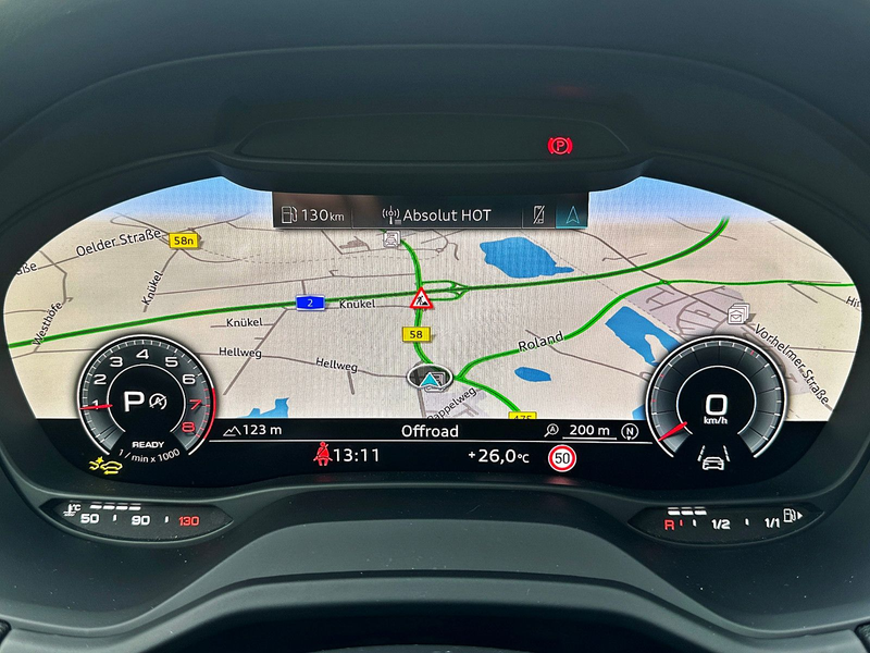 Audi Q2 35TFSI S-tronic S LINE competition LEDER AHK — photo 15