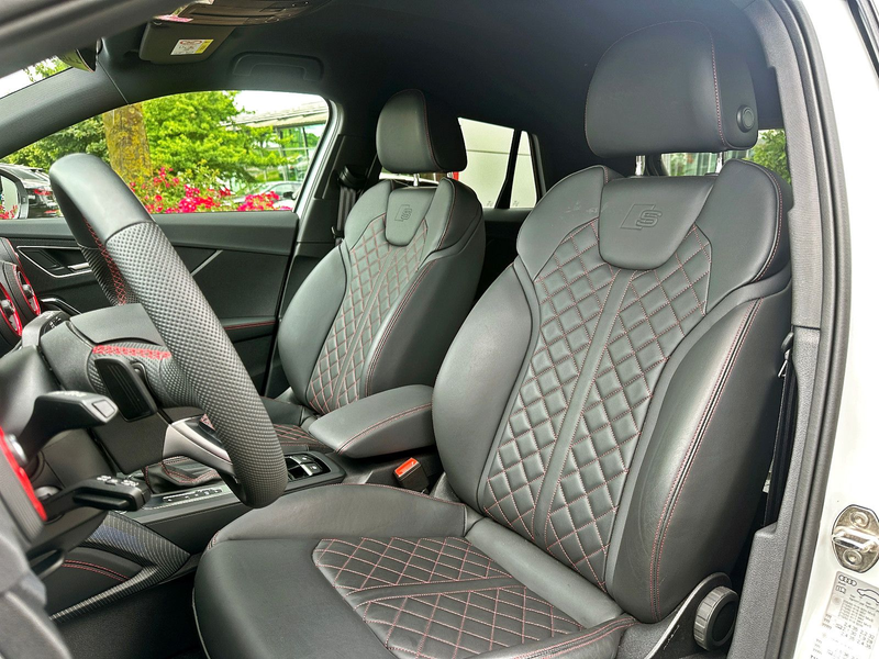 Audi Q2 35TFSI S-tronic S LINE competition LEDER AHK — photo 11