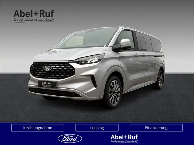 Ford Tourneo Custom main image