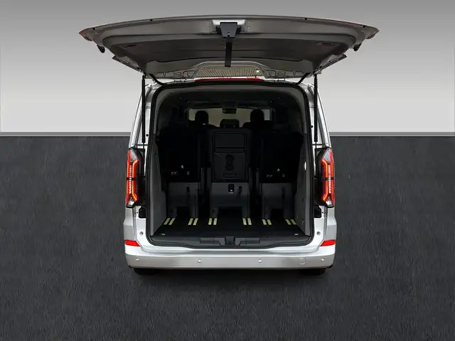 Ford Tourneo Custom view 8
