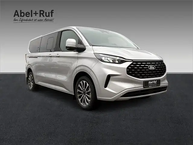 Ford Tourneo Custom view 6
